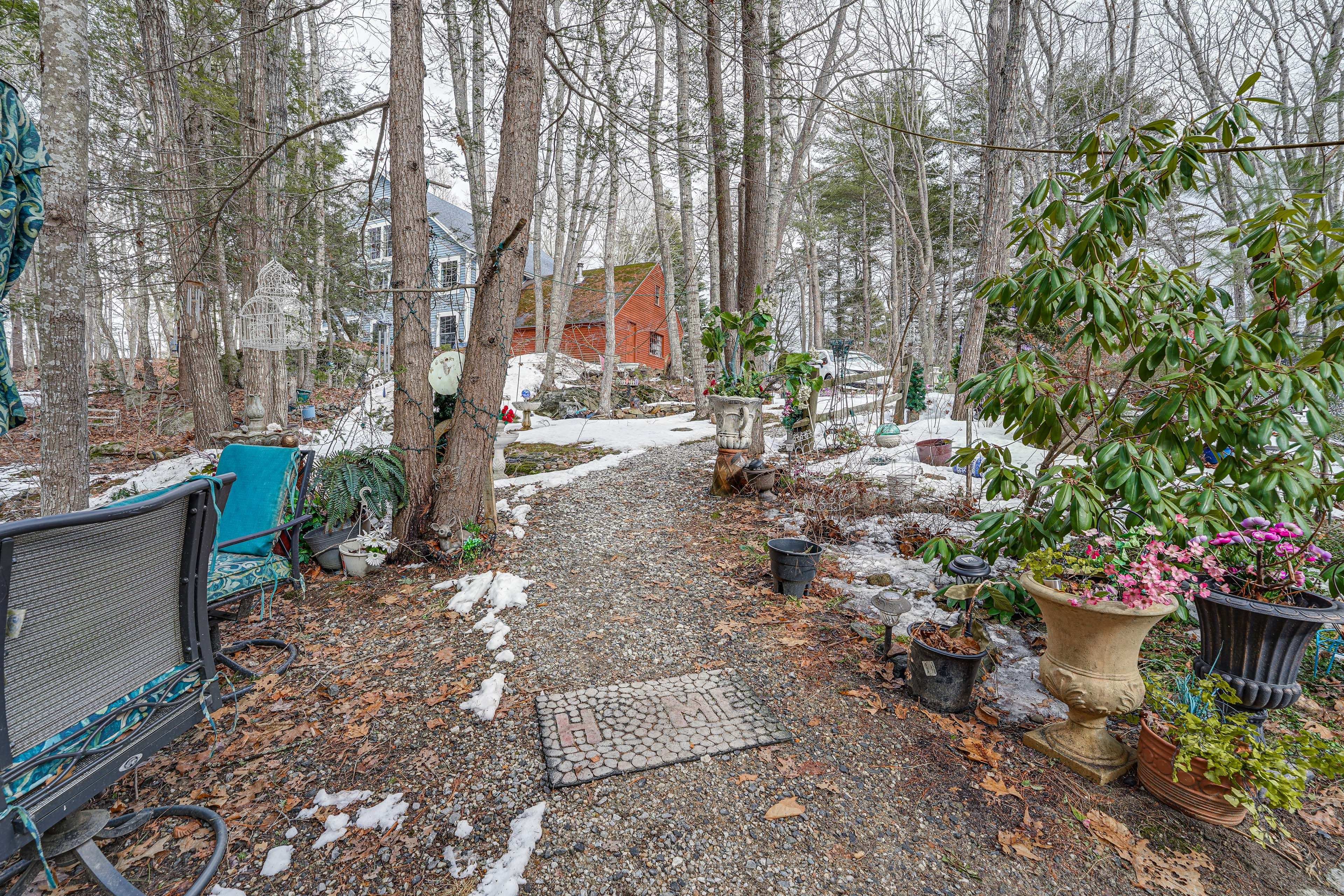 Shared Driveway Parking | 4 Vehicles
