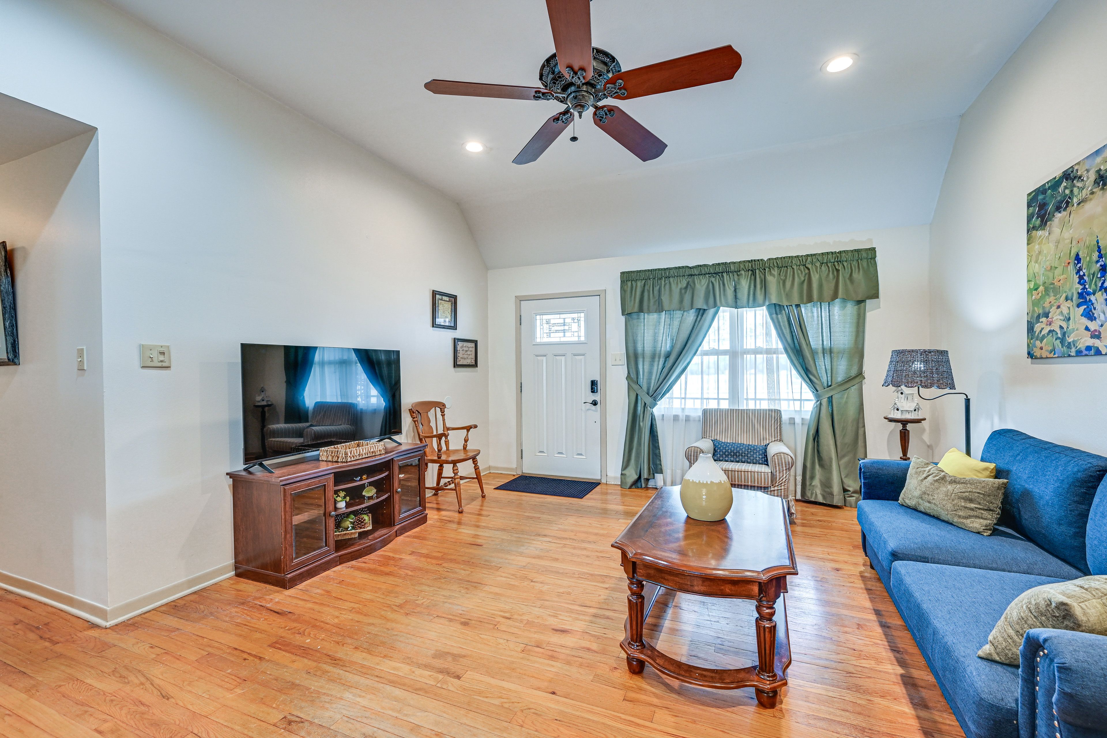 Living Room | Full Sleeper Sofa