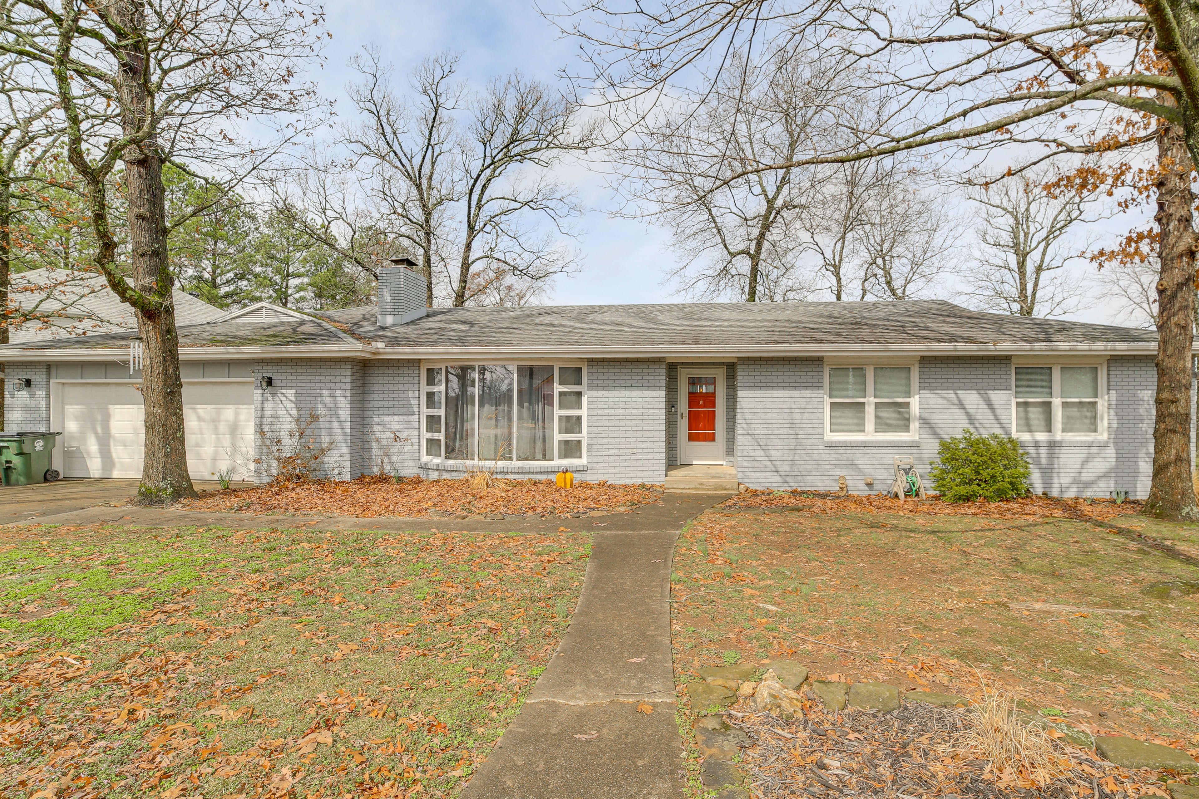 Driveway Parking (4 Vehicles)