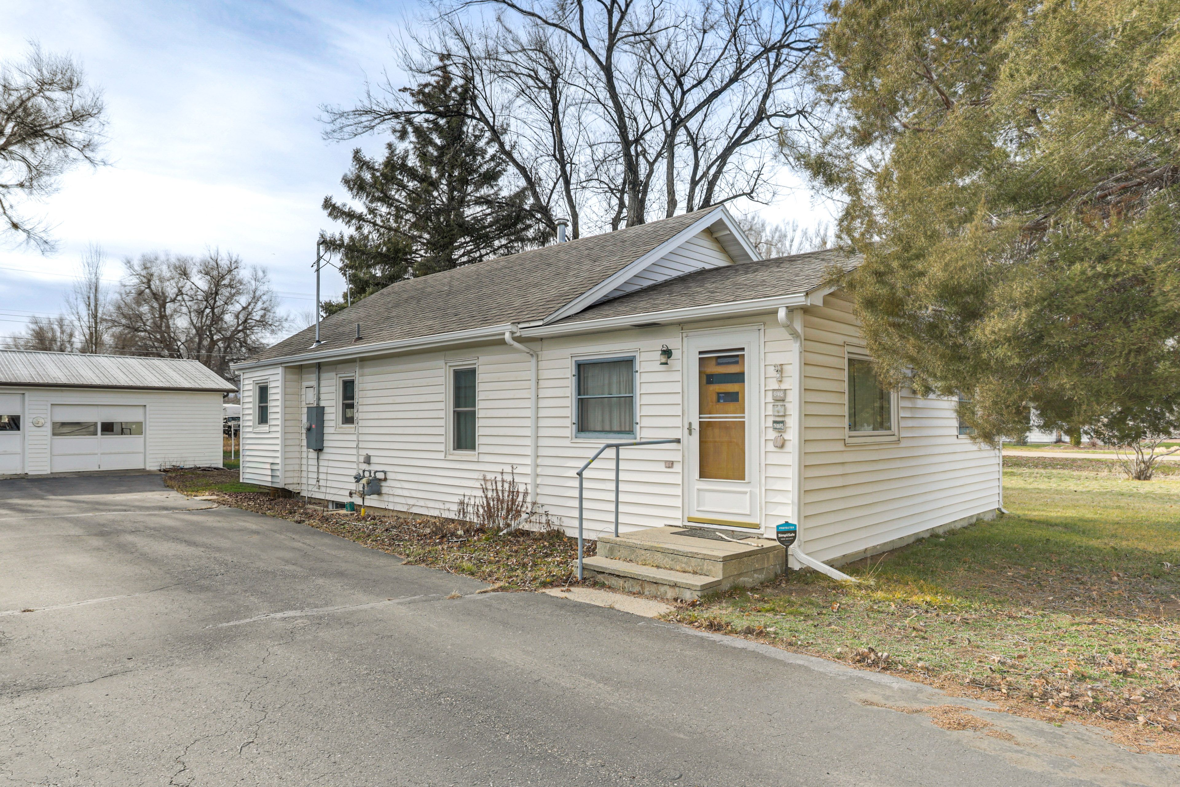 Property Exterior | Single-Story Home