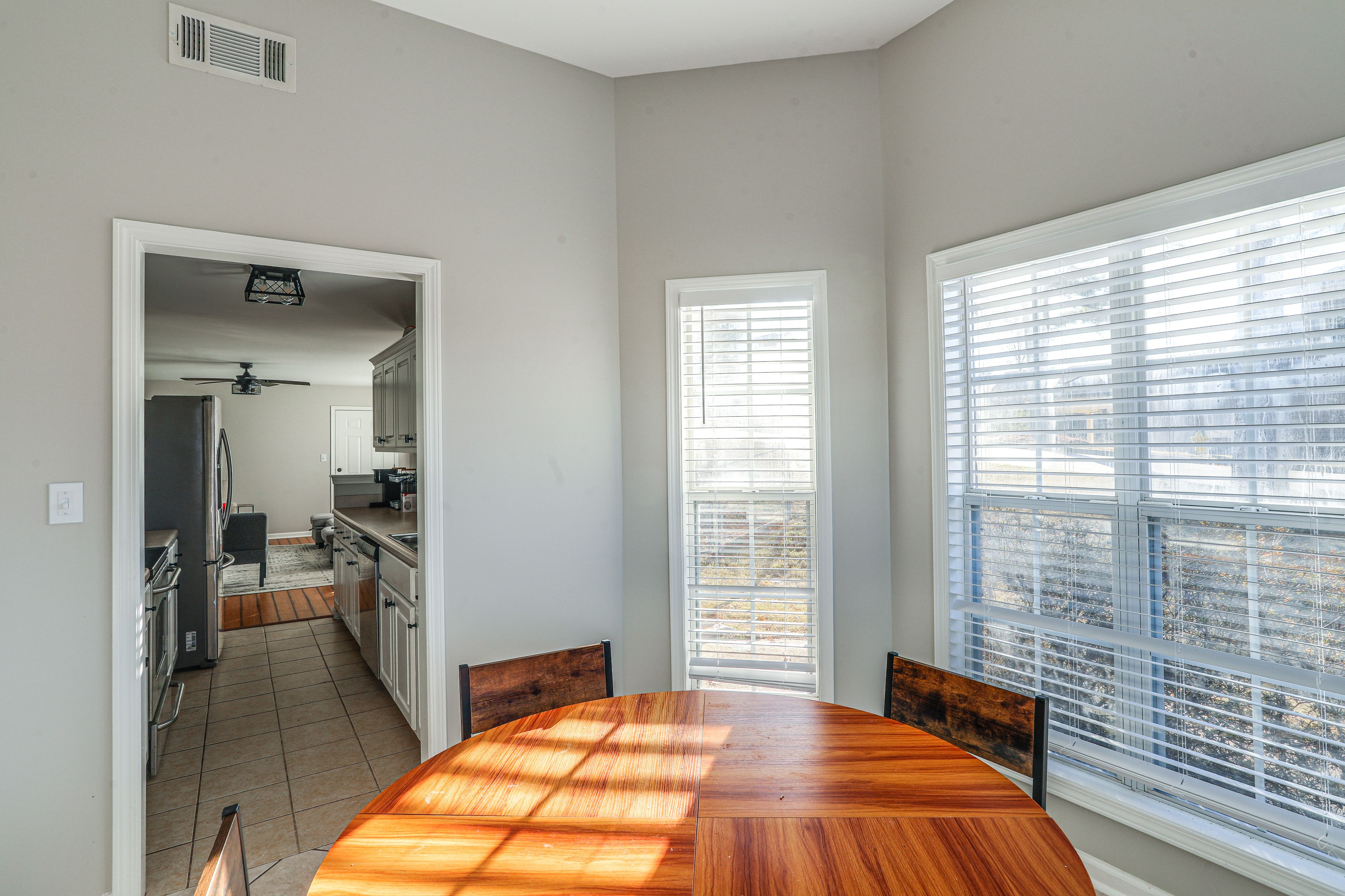 Dining Nook | Dishware & Flatware