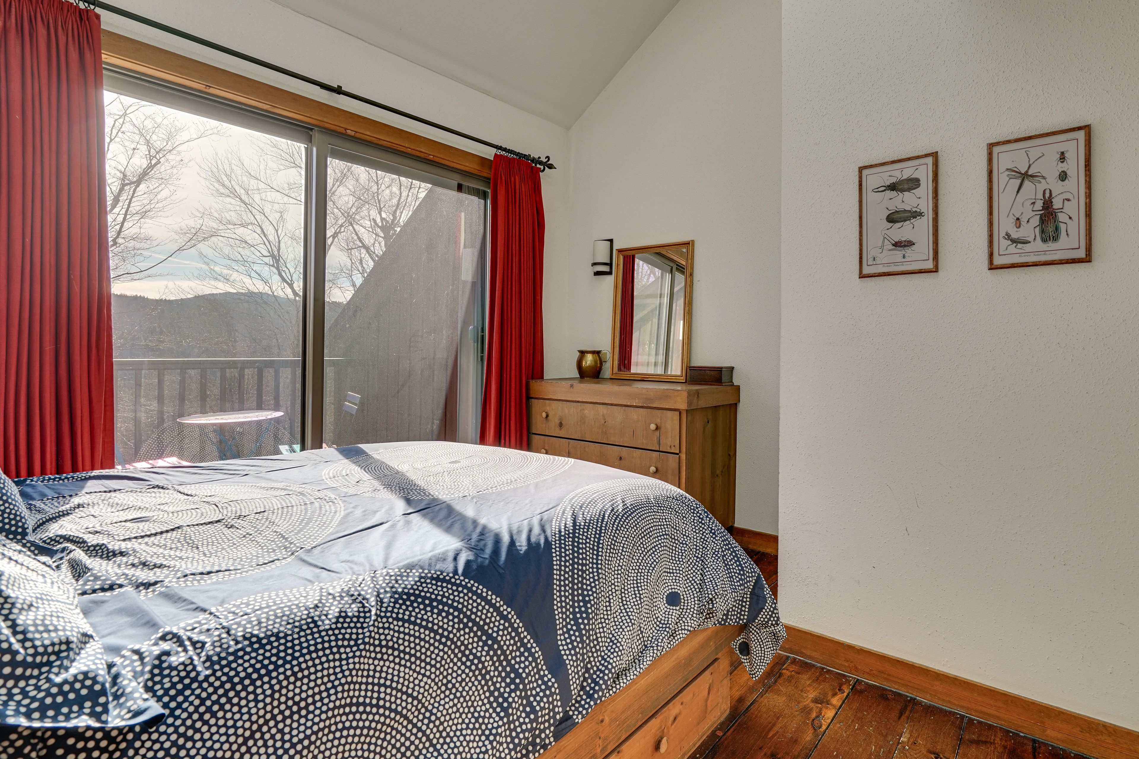 Bedroom 2 | Queen Bed | Upper Level | Private Deck