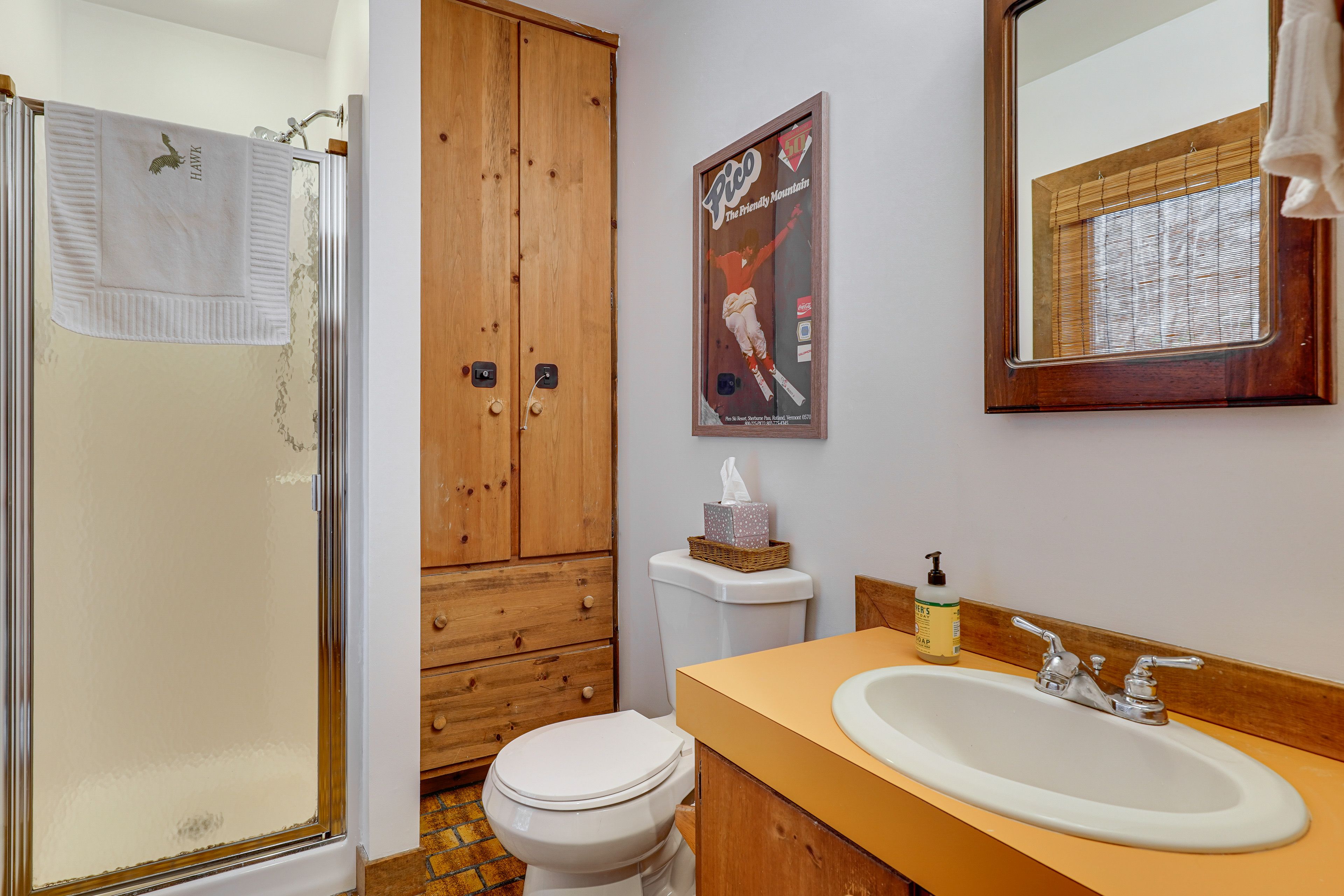 Full Bathroom | Main Level