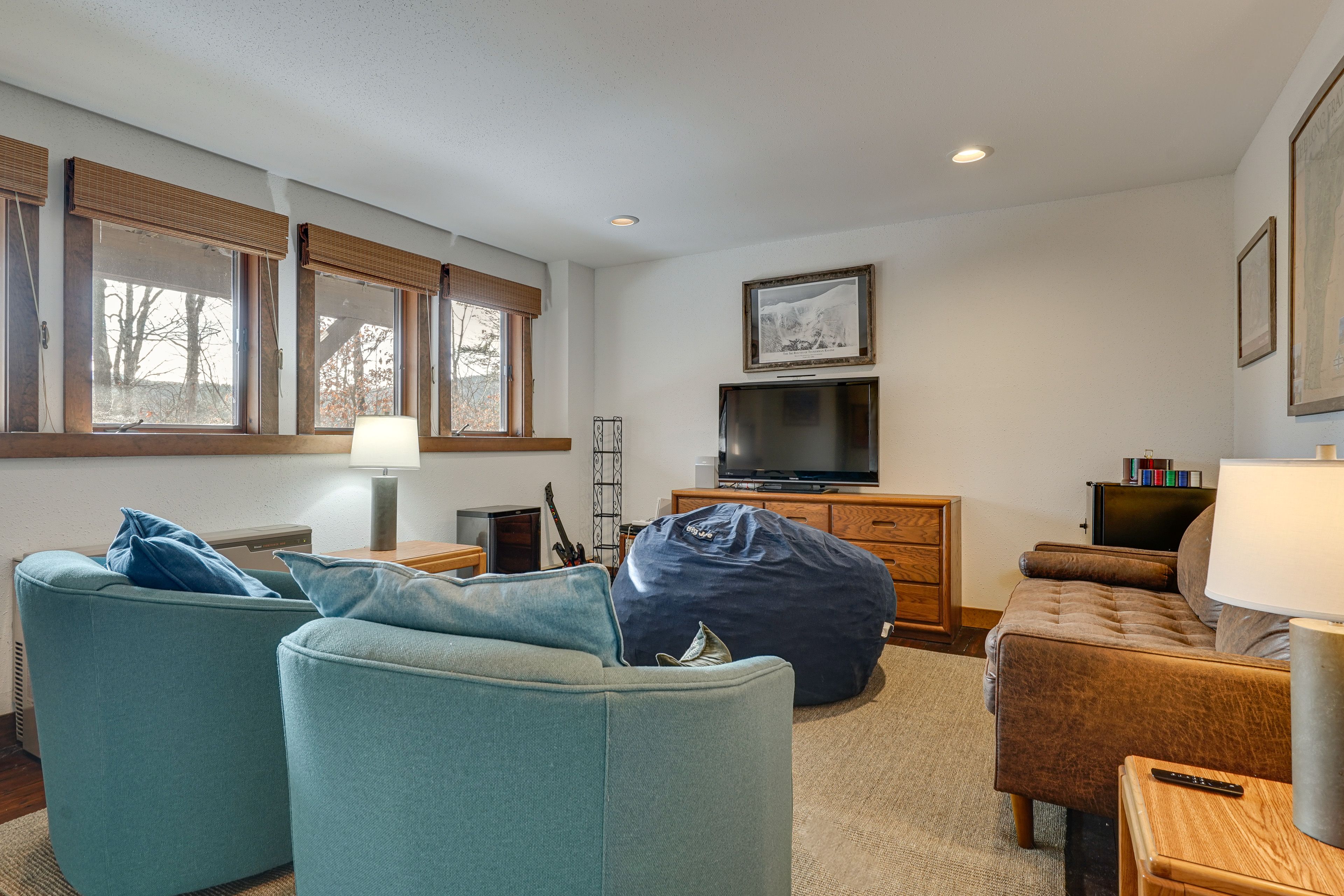 Living Room | Lower Level | Wii