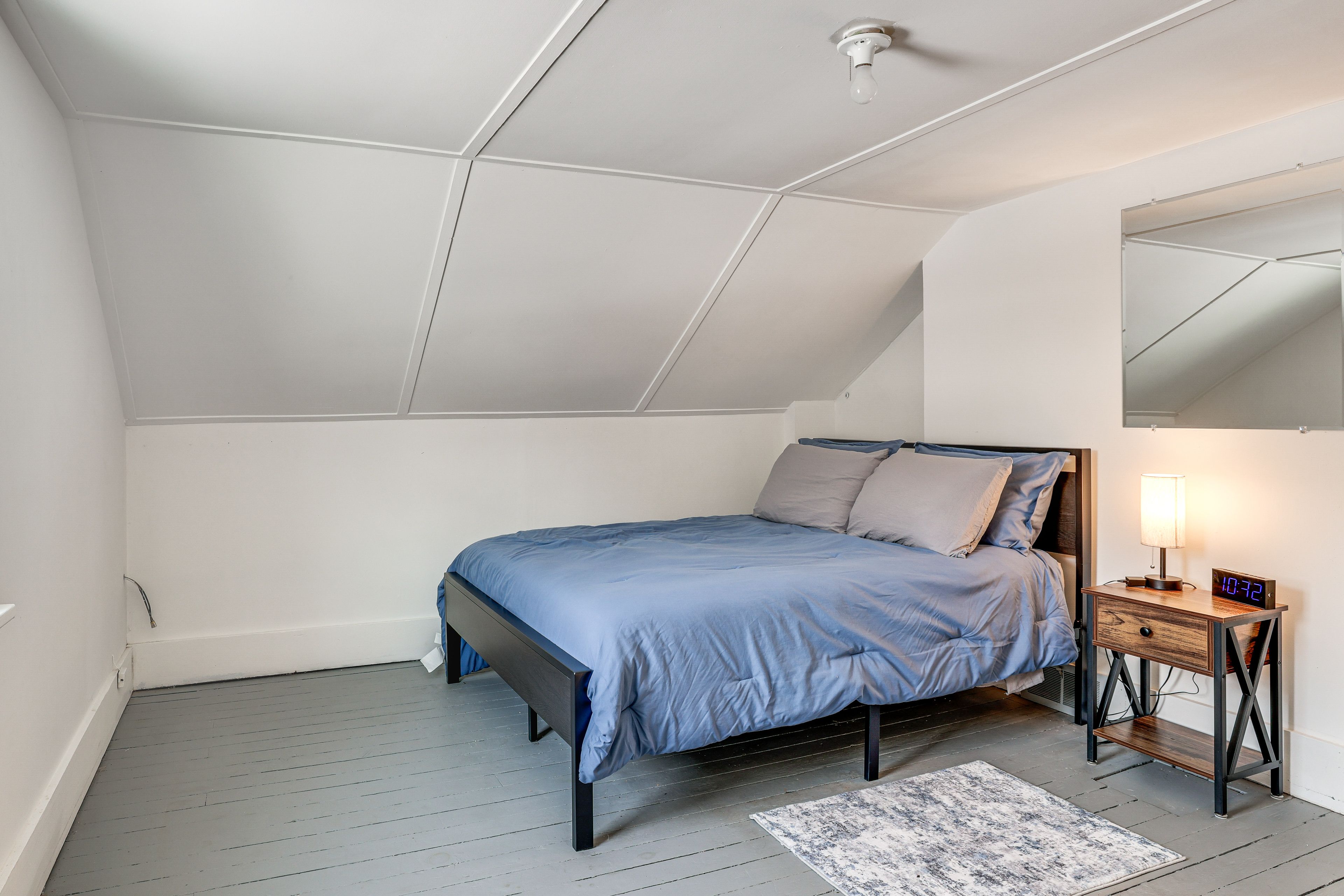 Bedroom 3 (Loft) | Full Bed | 2nd Floor