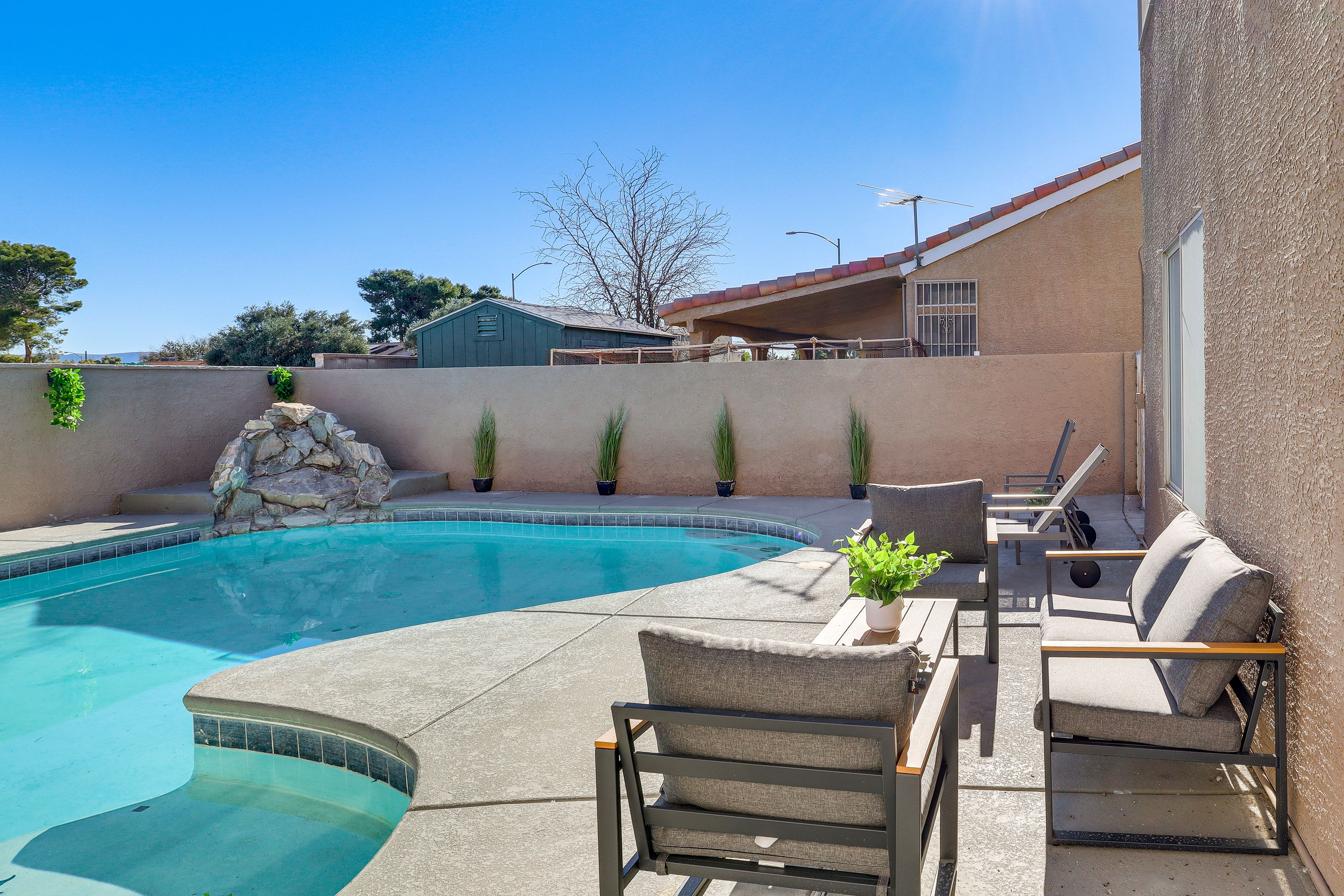 Private Pool & Spa | Outdoor Seating