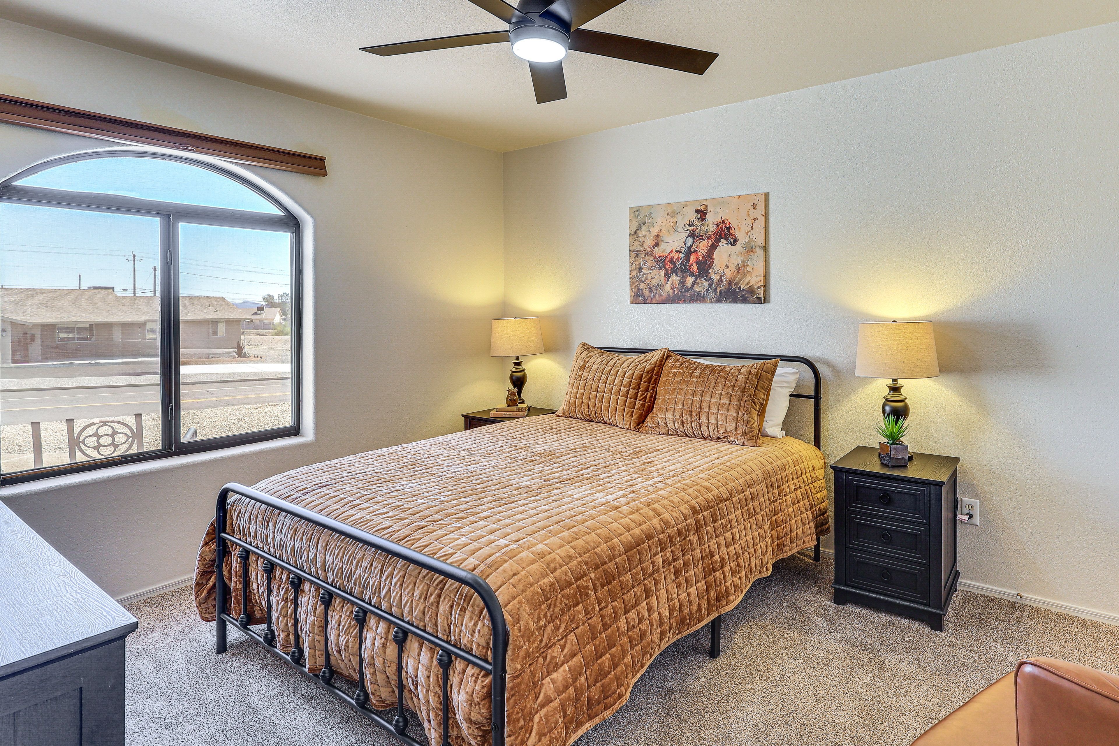 Bedroom 3 | Queen Bed