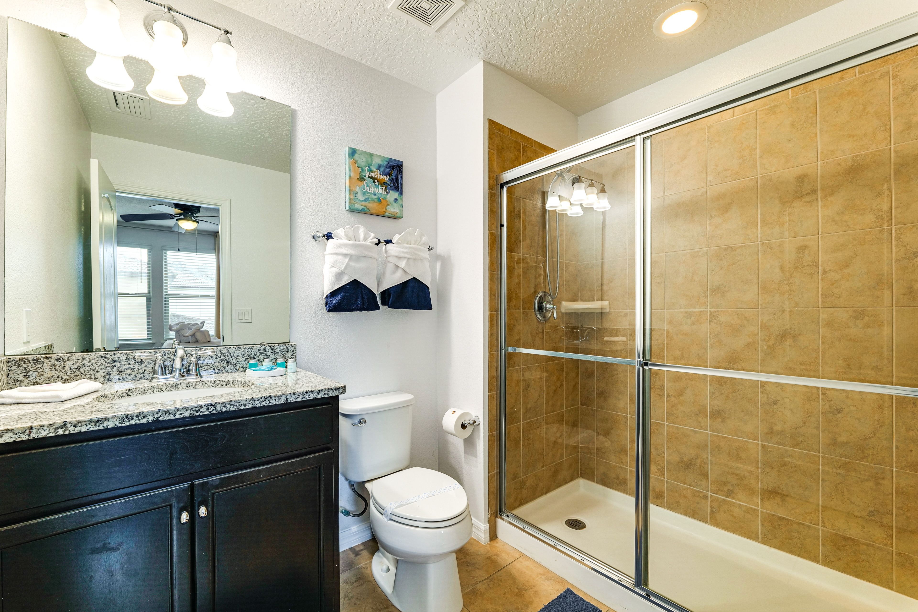 En-Suite Bathroom | 2nd Floor