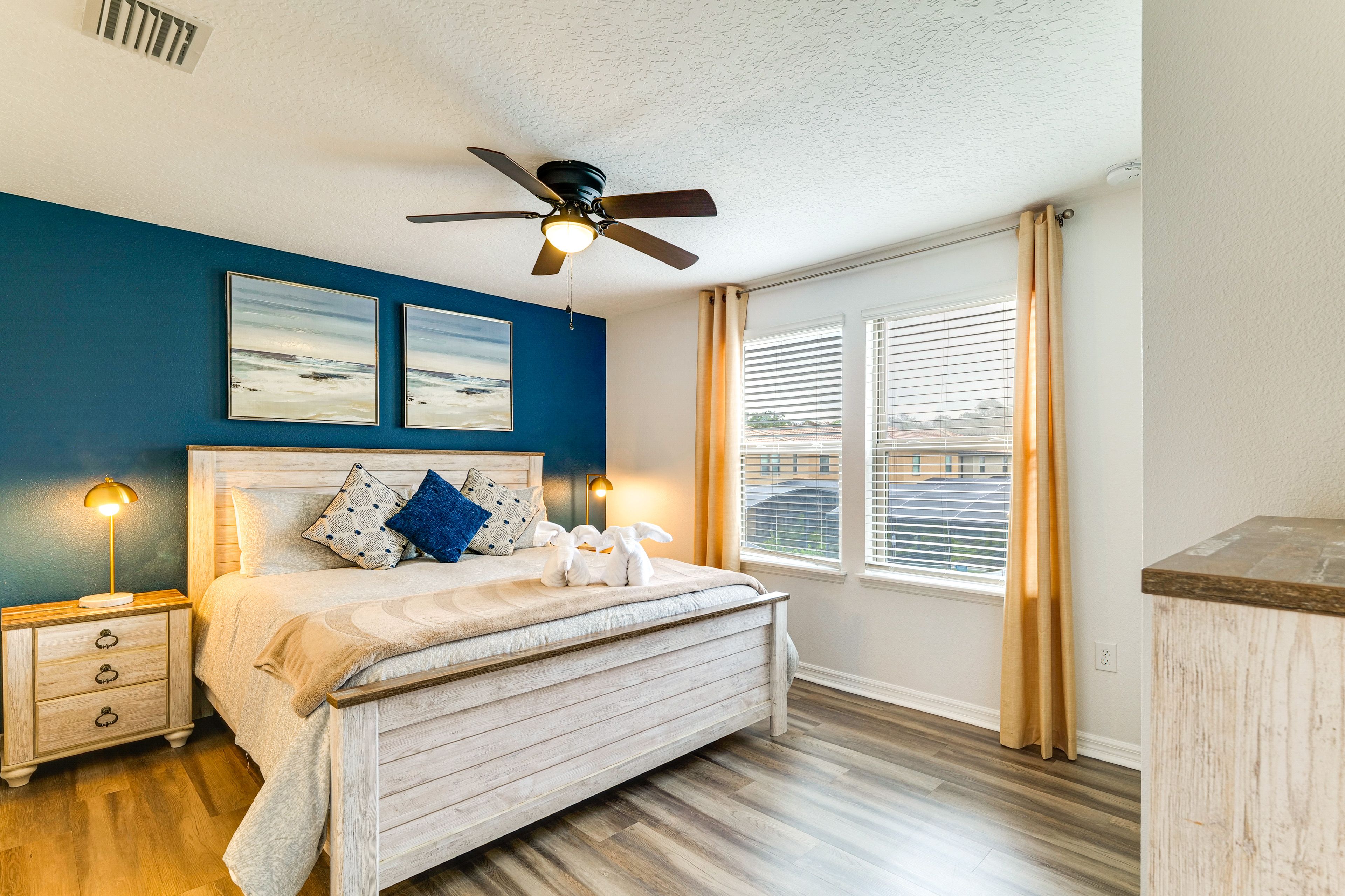 Bedroom 2 | King Bed | 2nd Floor