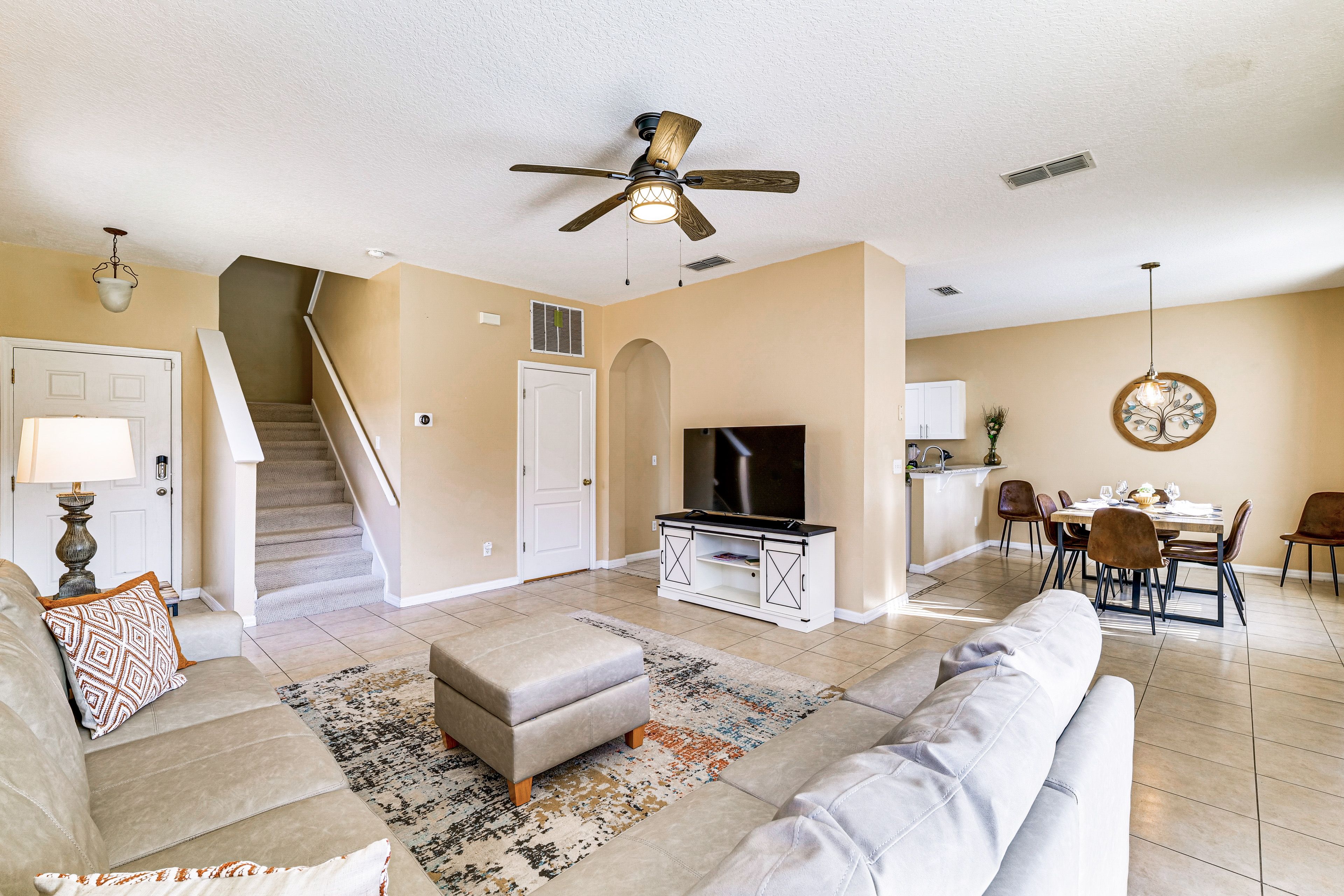 Living Room | Smart TV | Free WiFi | 1st Floor