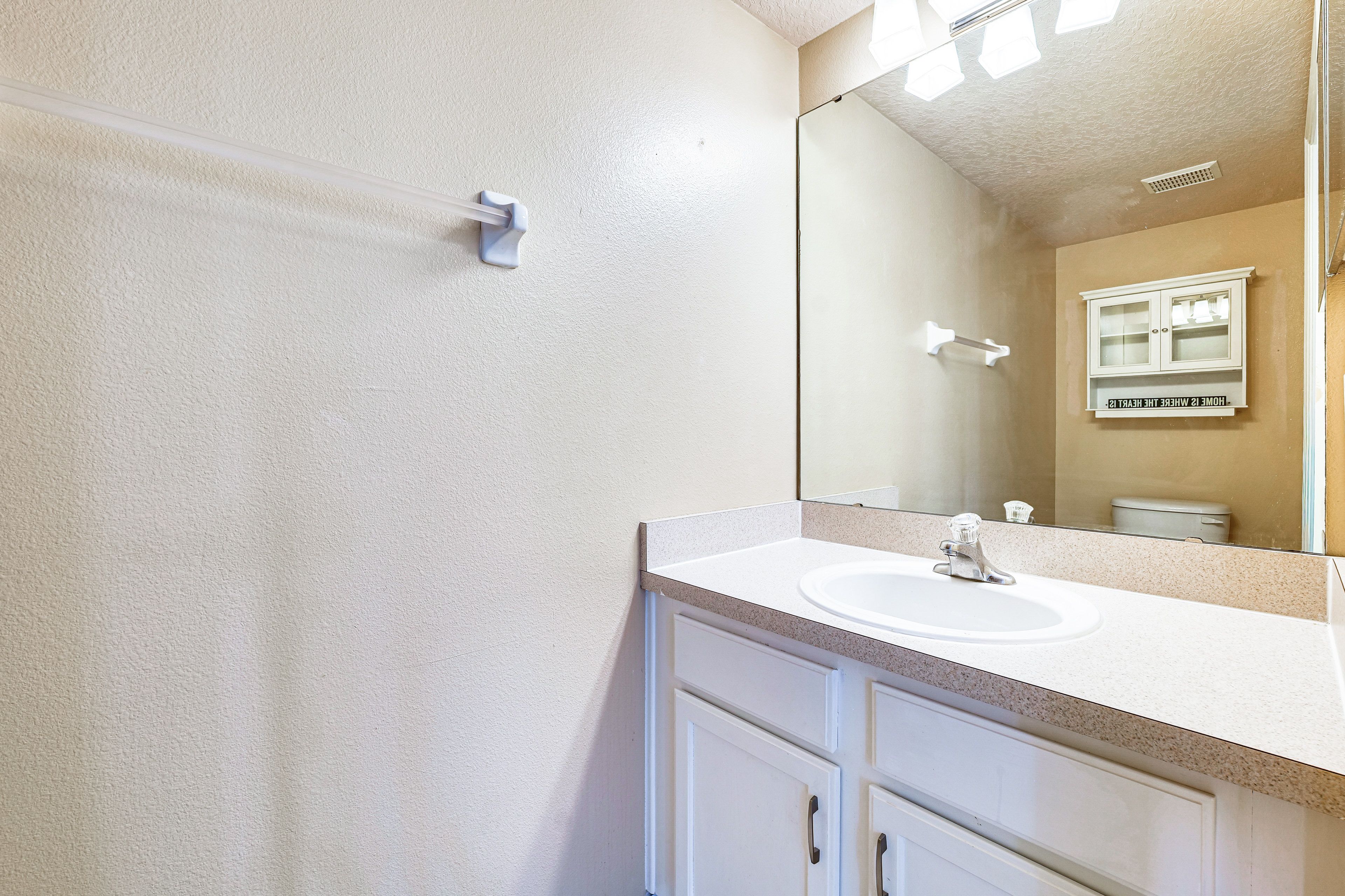 Half Bathroom | 1st Floor