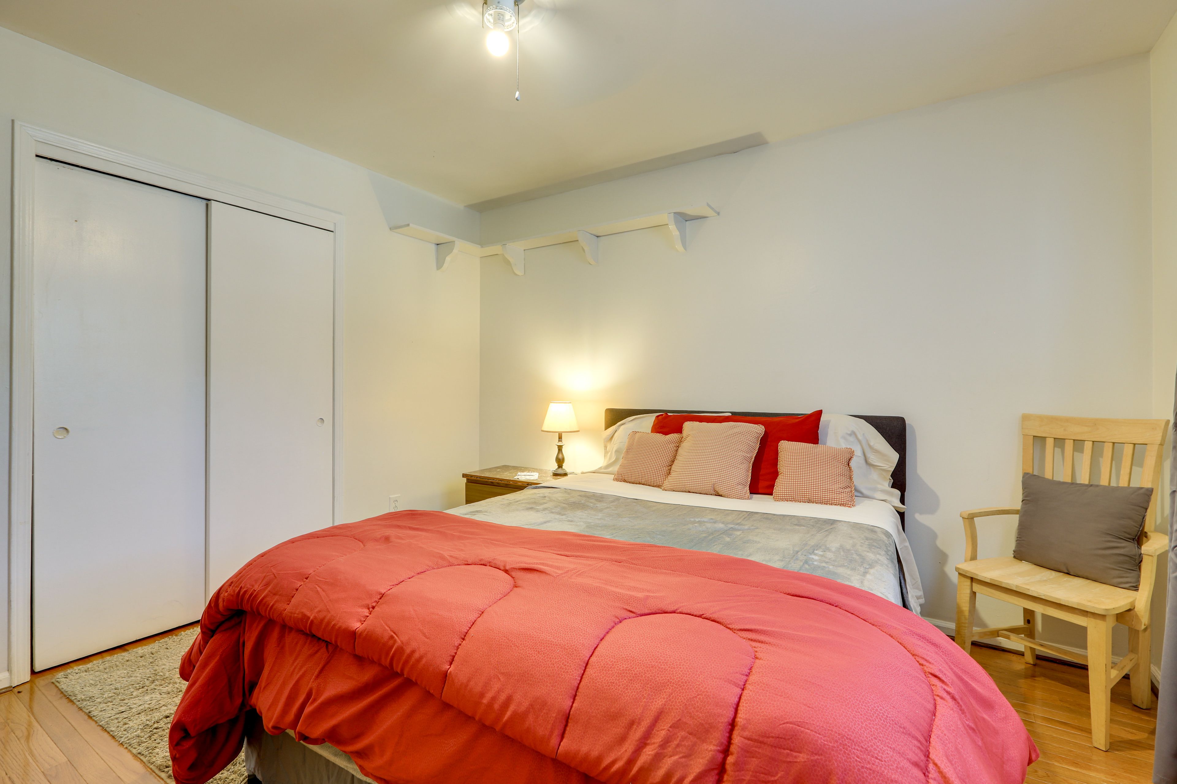 Bedroom 2 | Queen Bed | Smart TV