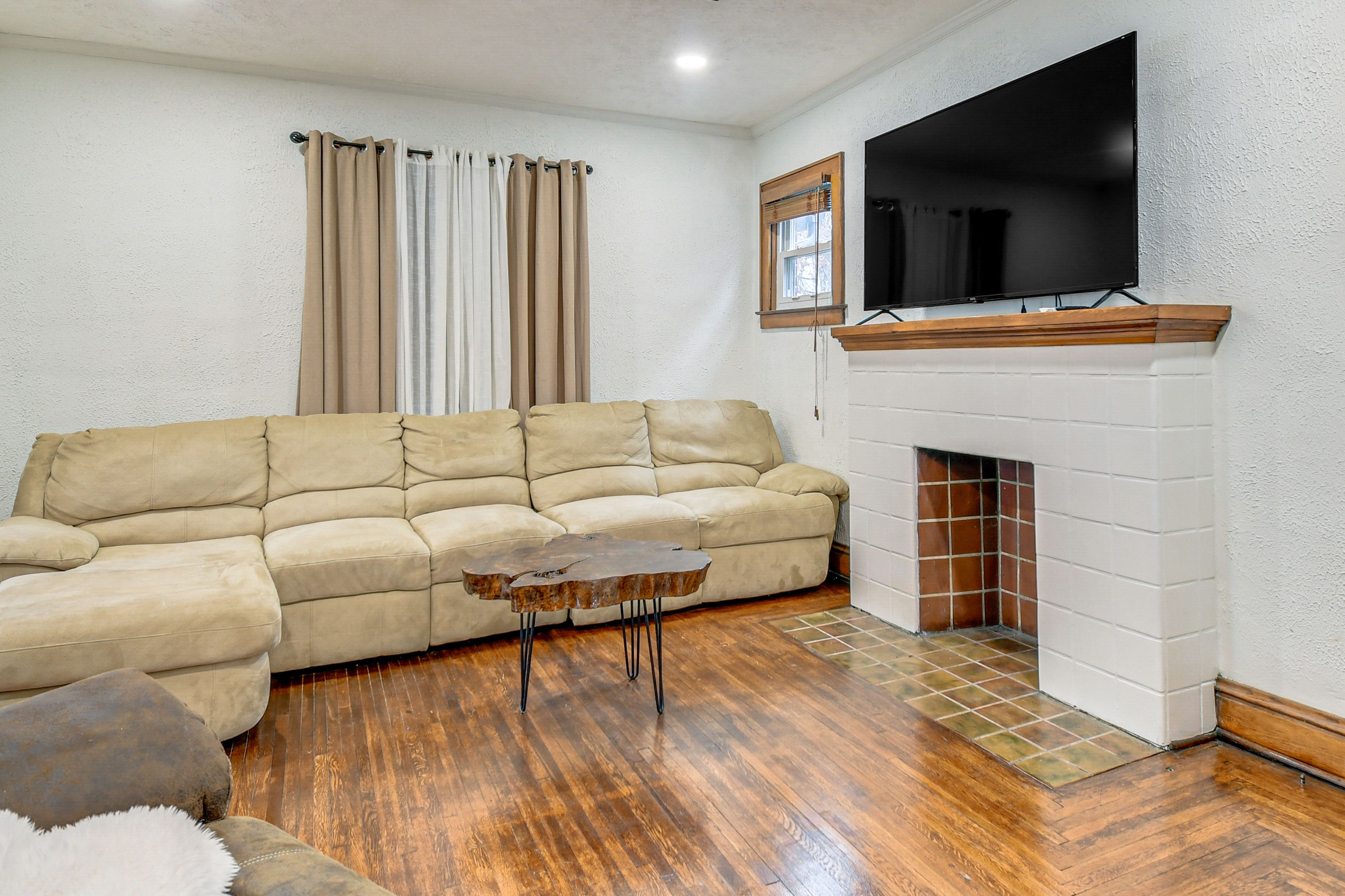 Living Room | Smart TVs | 1st Floor