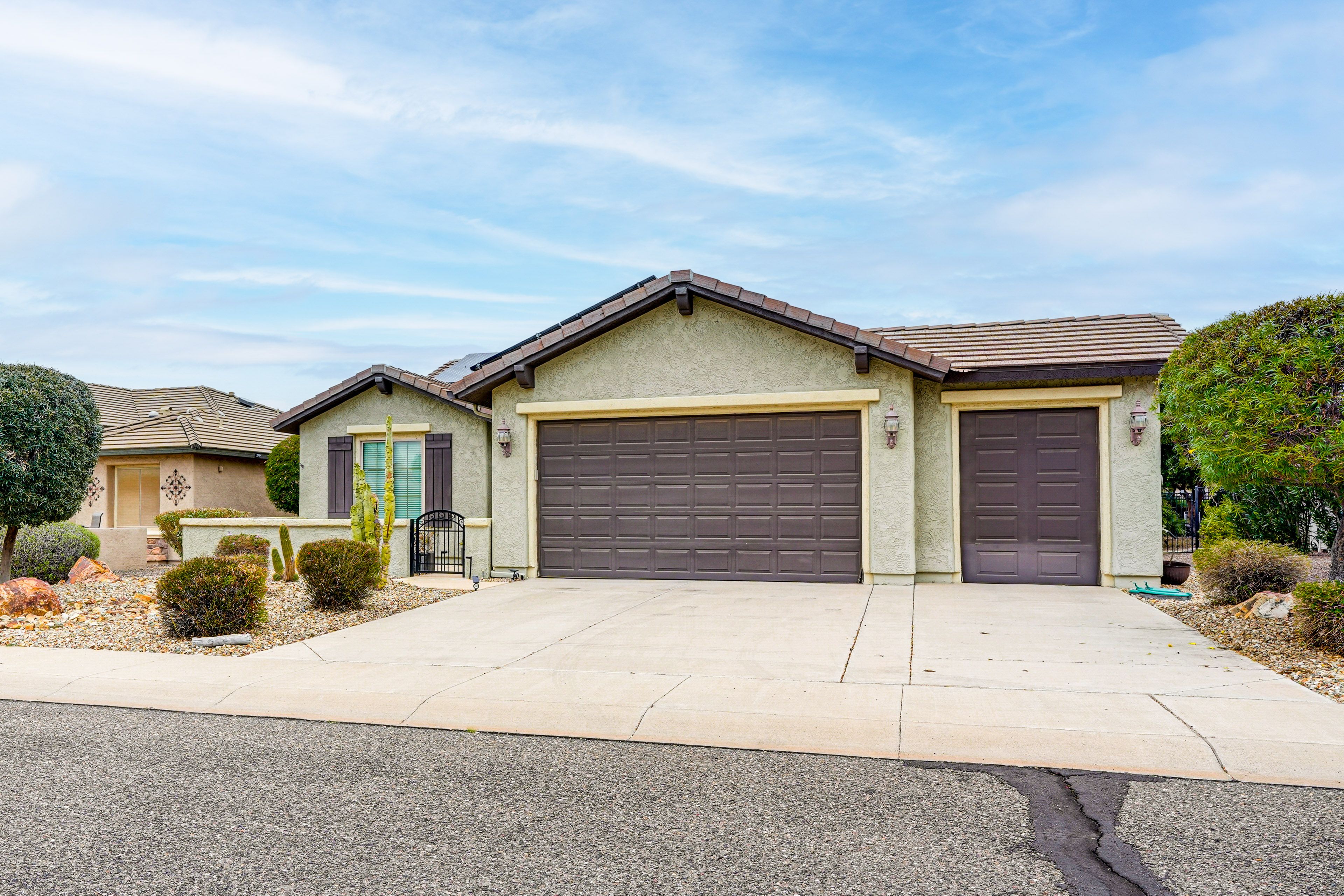 Parking | Garage (1 Vehicle) | Driveway (3 Vehicles)