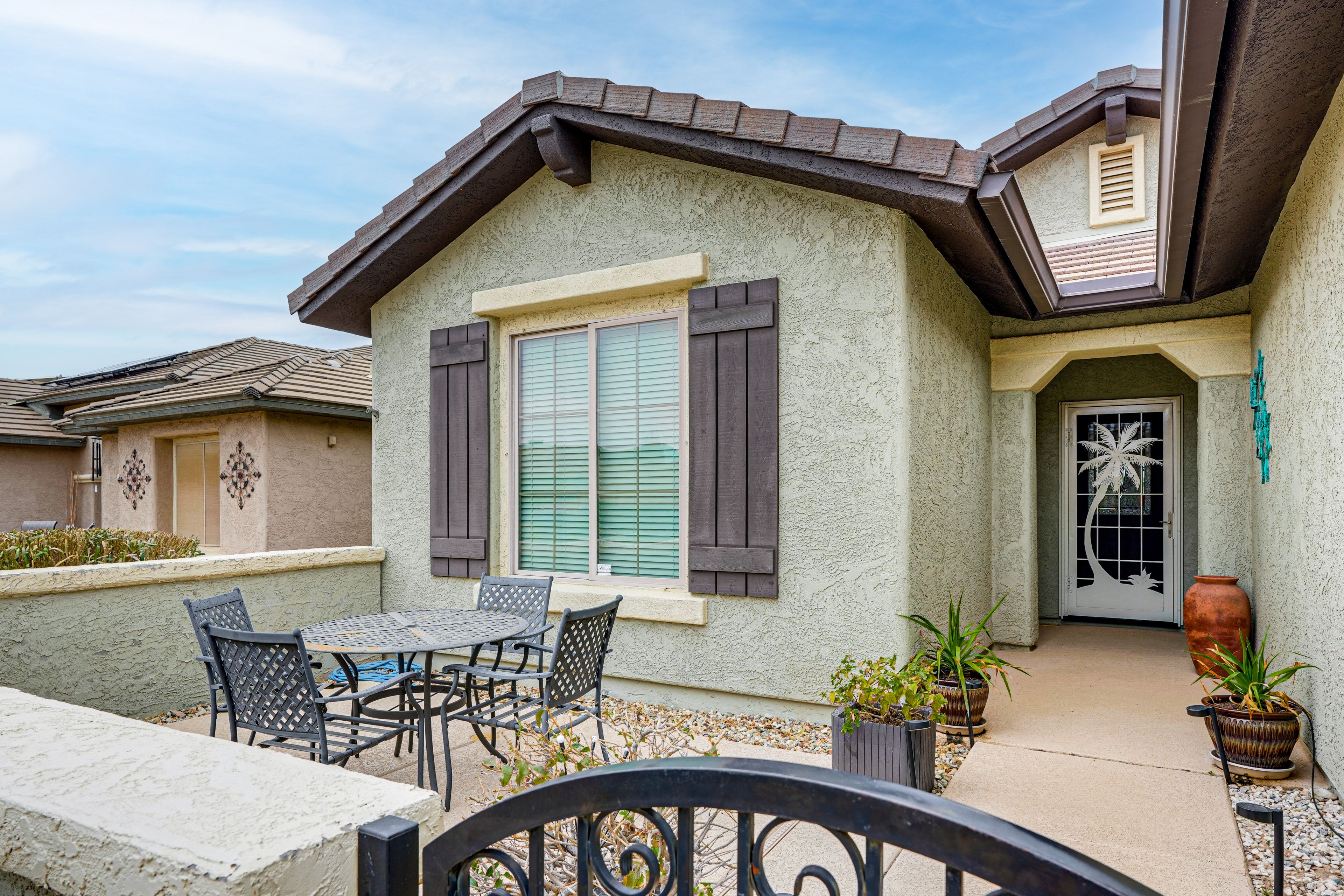 Front Patio | Entryway