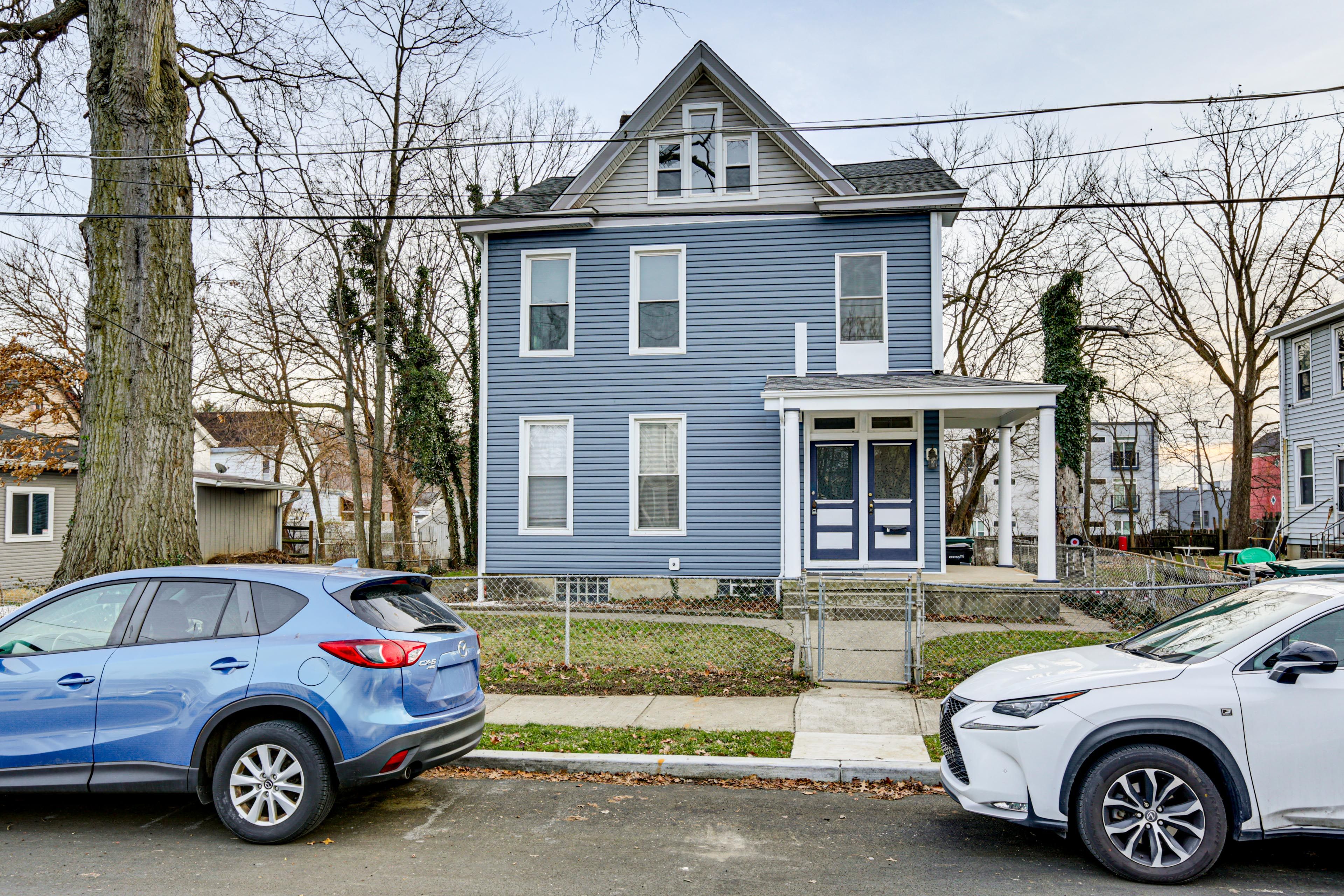 Parking | Free Street Parking (First-Come, First-Served)