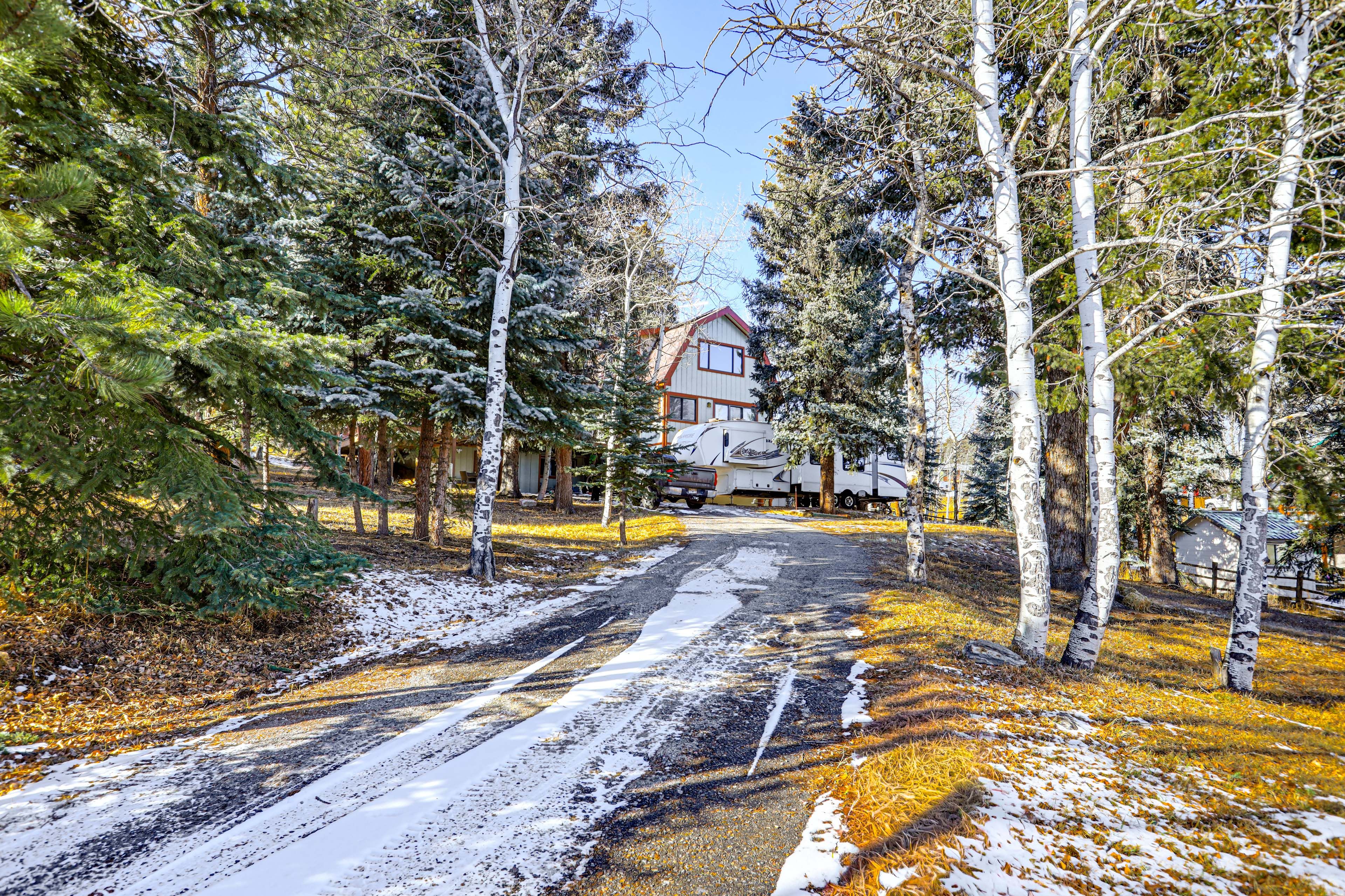 Parking | Driveway (3 Vehicles)