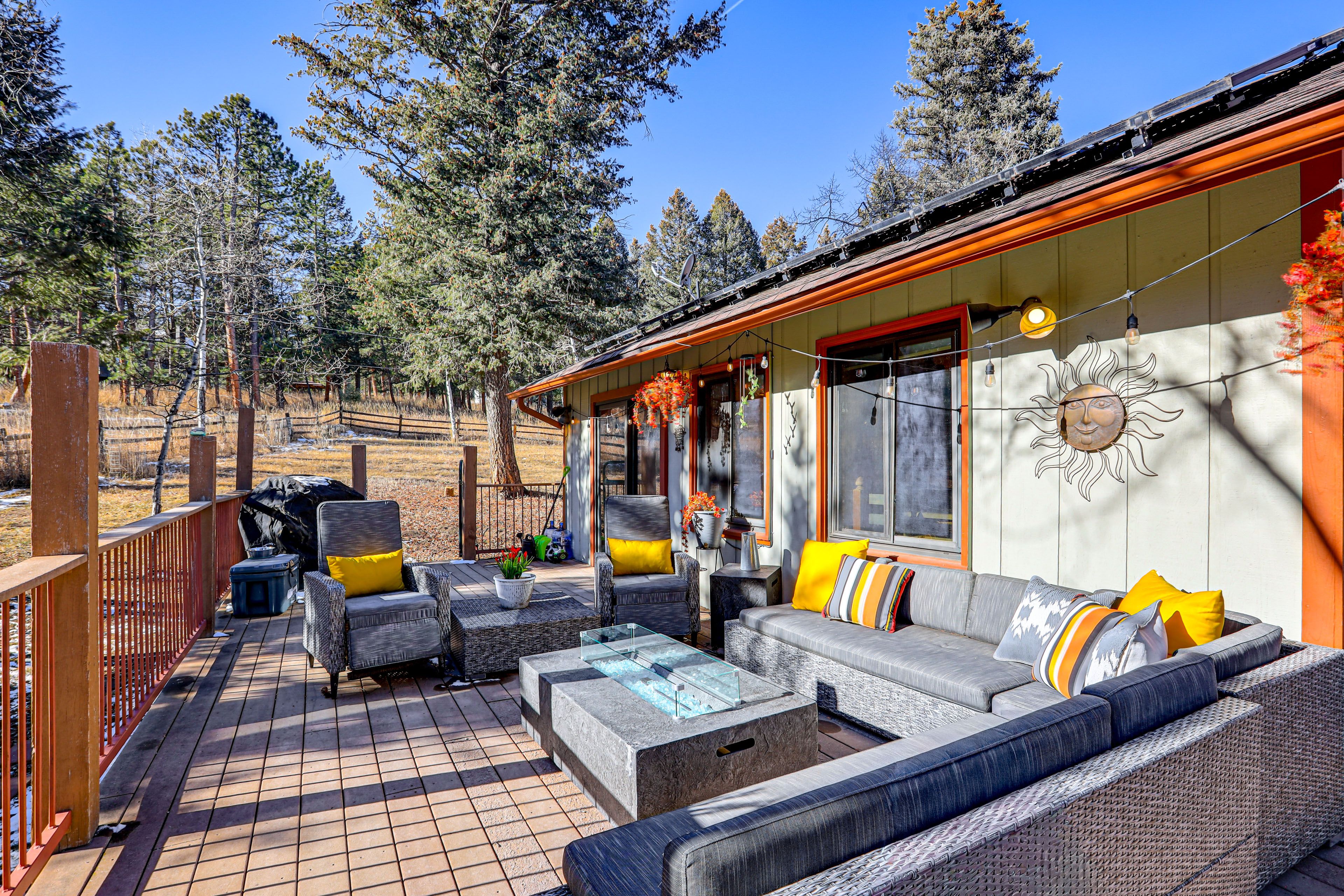 Private Deck | Outdoor Seating | Fire Pit