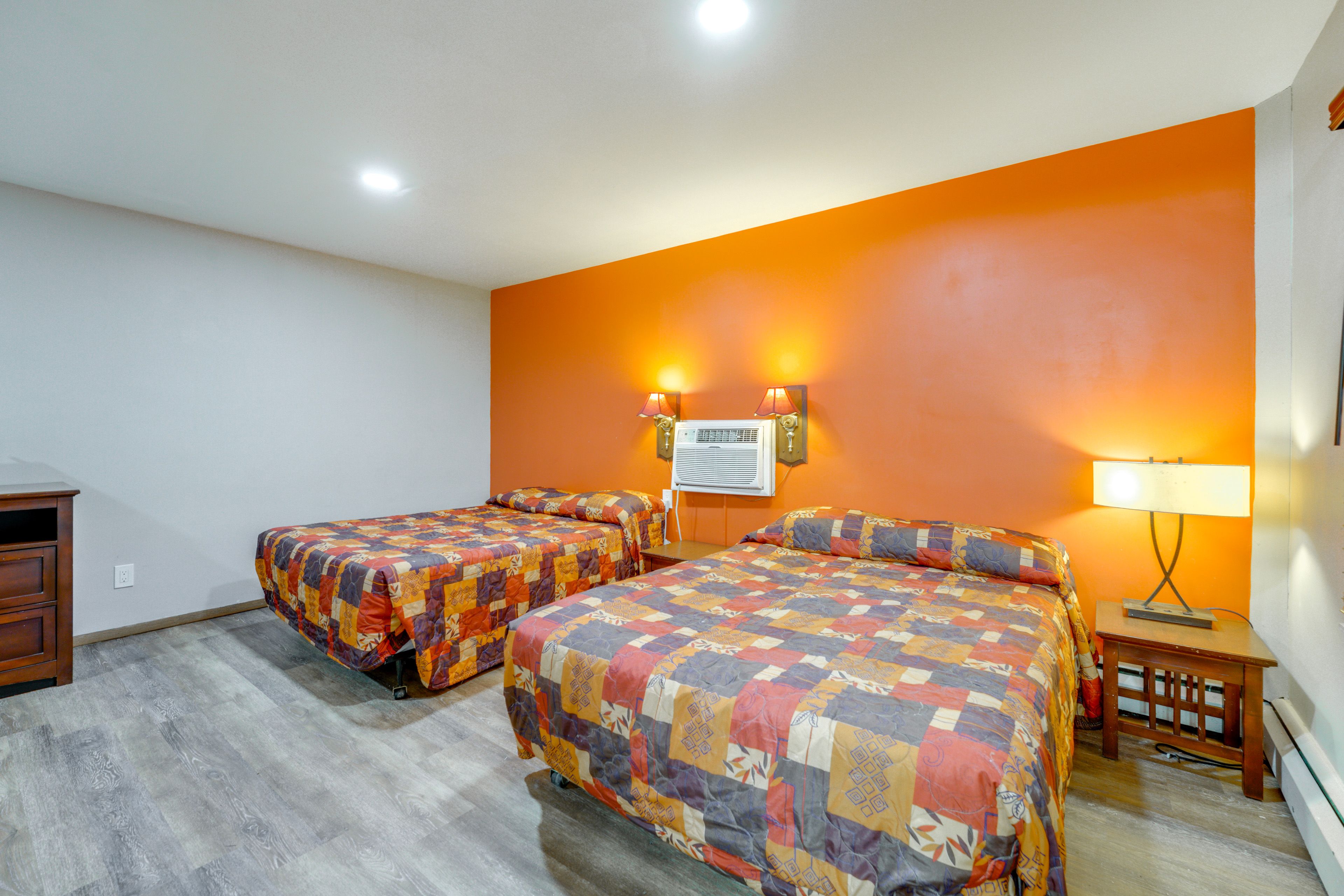 Studio | 2 Full Beds | Free WiFi | Central A/C & Heat | Smart TV