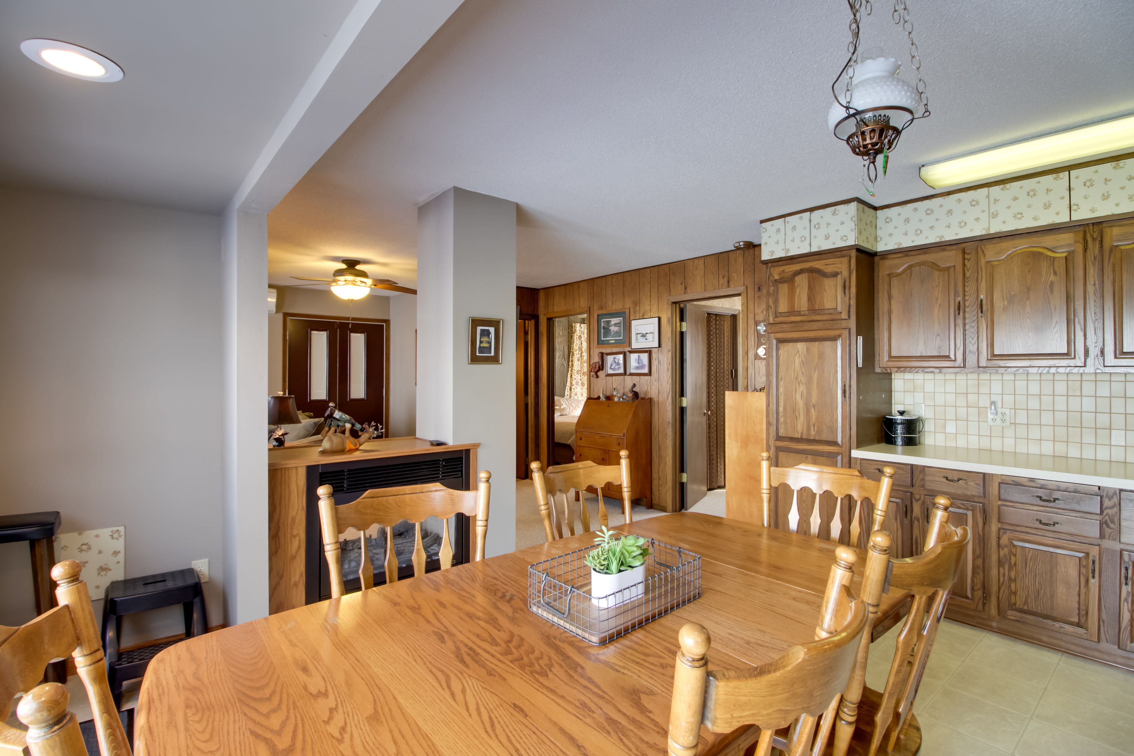 Kitchen | Dining Area