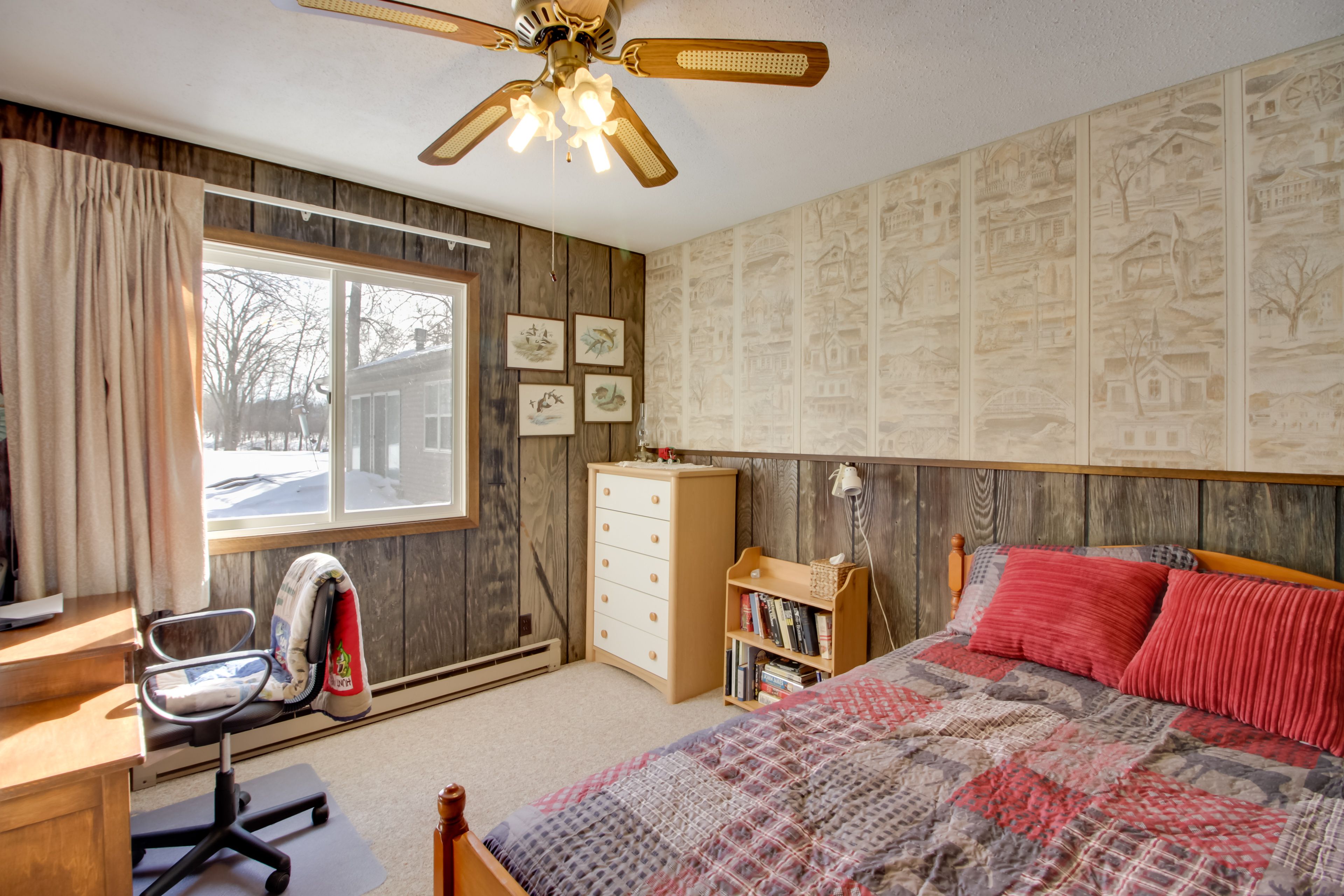 Bedroom 2 | Queen Bed