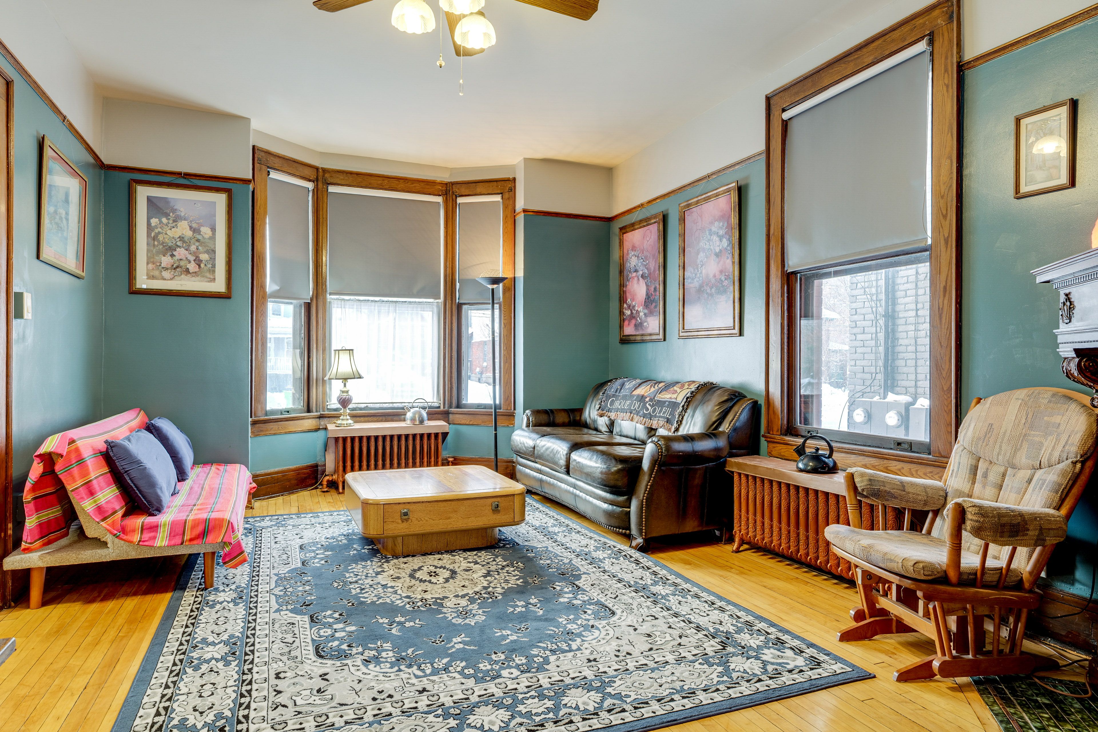 Living Room | Full Futon | Single-Story Home