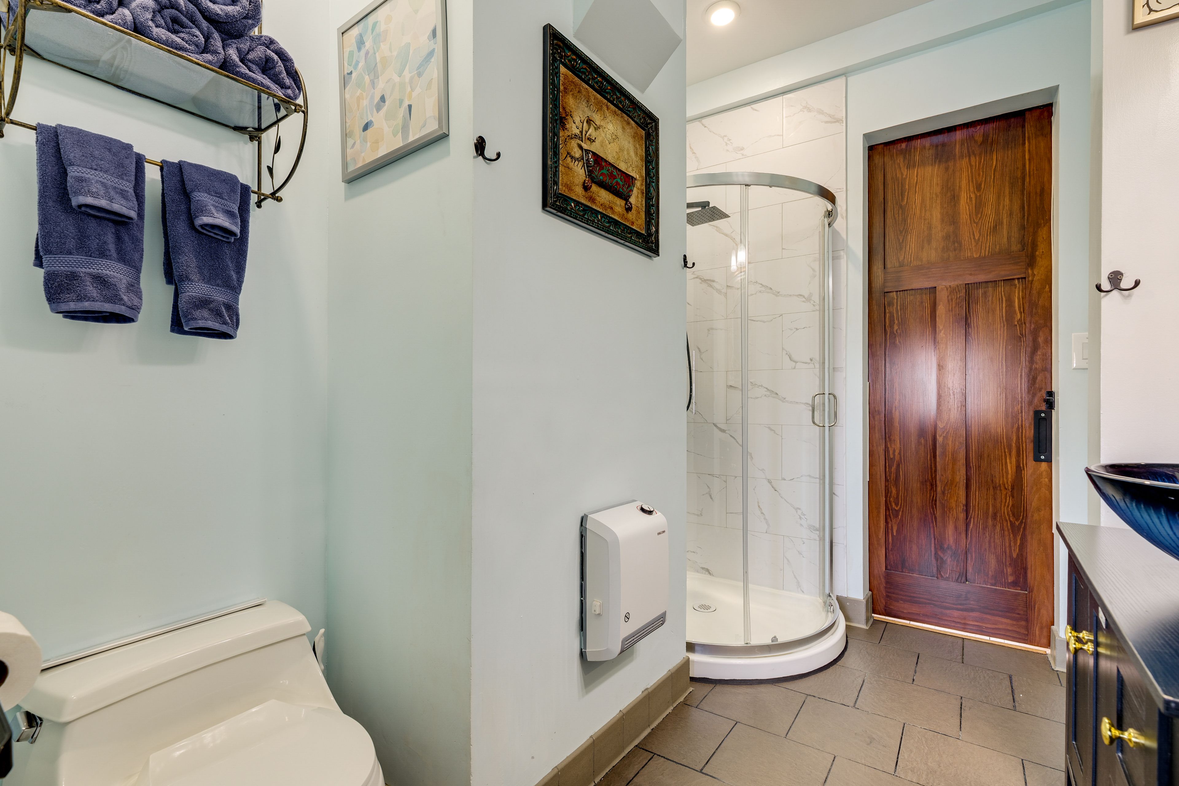 Bathroom | Towels Provided