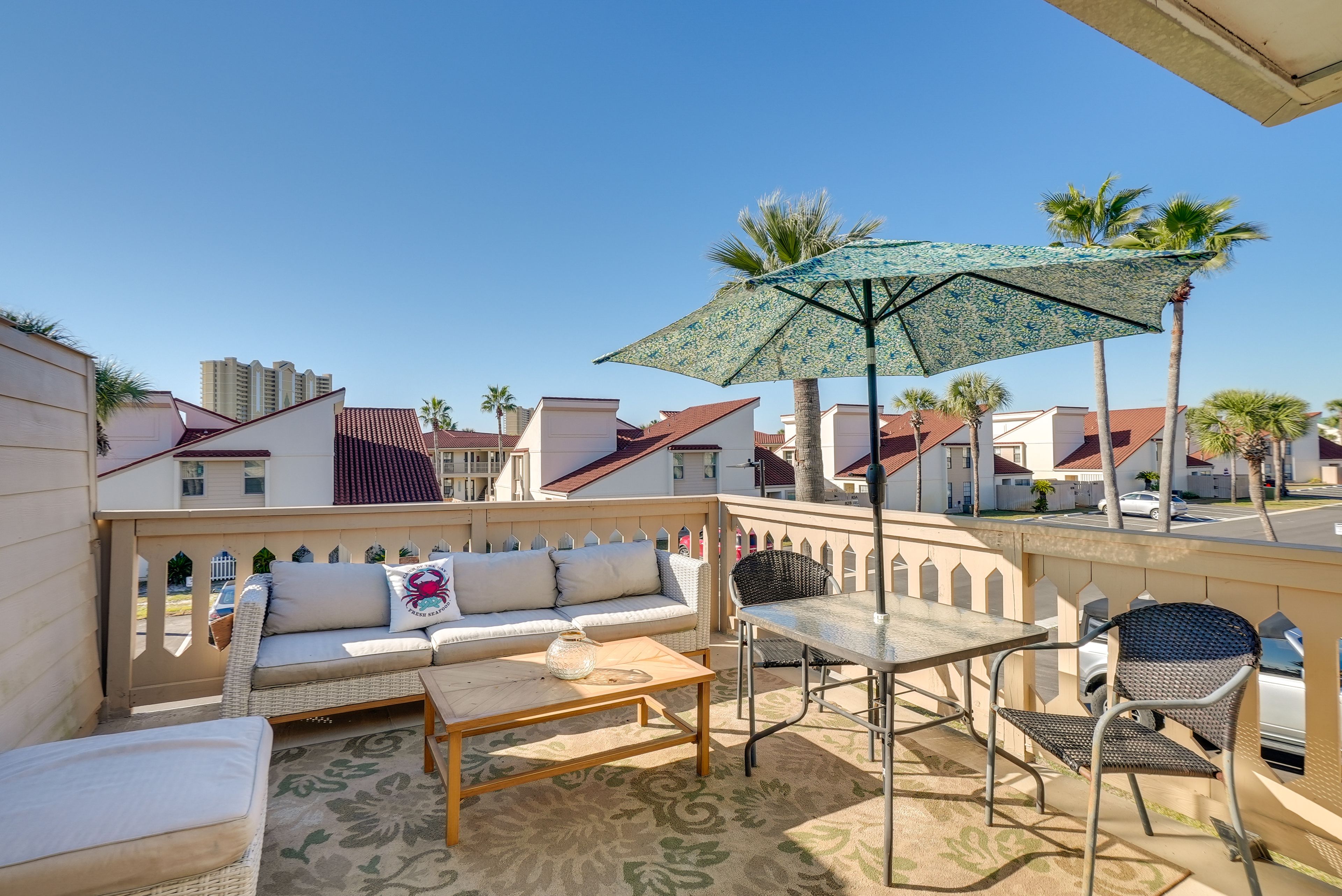 Private Balcony | Outdoor Dining