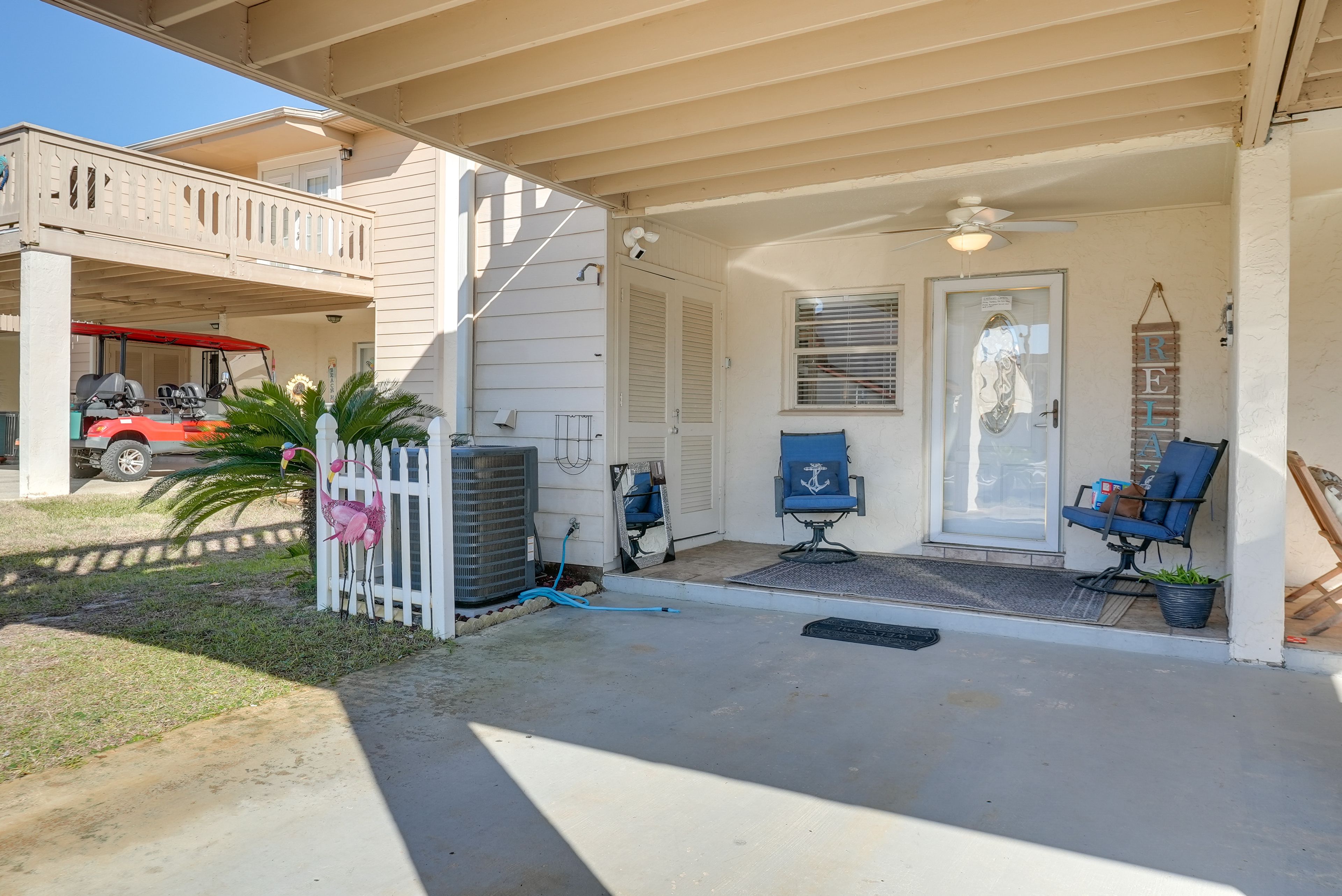 Parking | Carport (1 Vehicle) | Driveway (1 Vehicle)