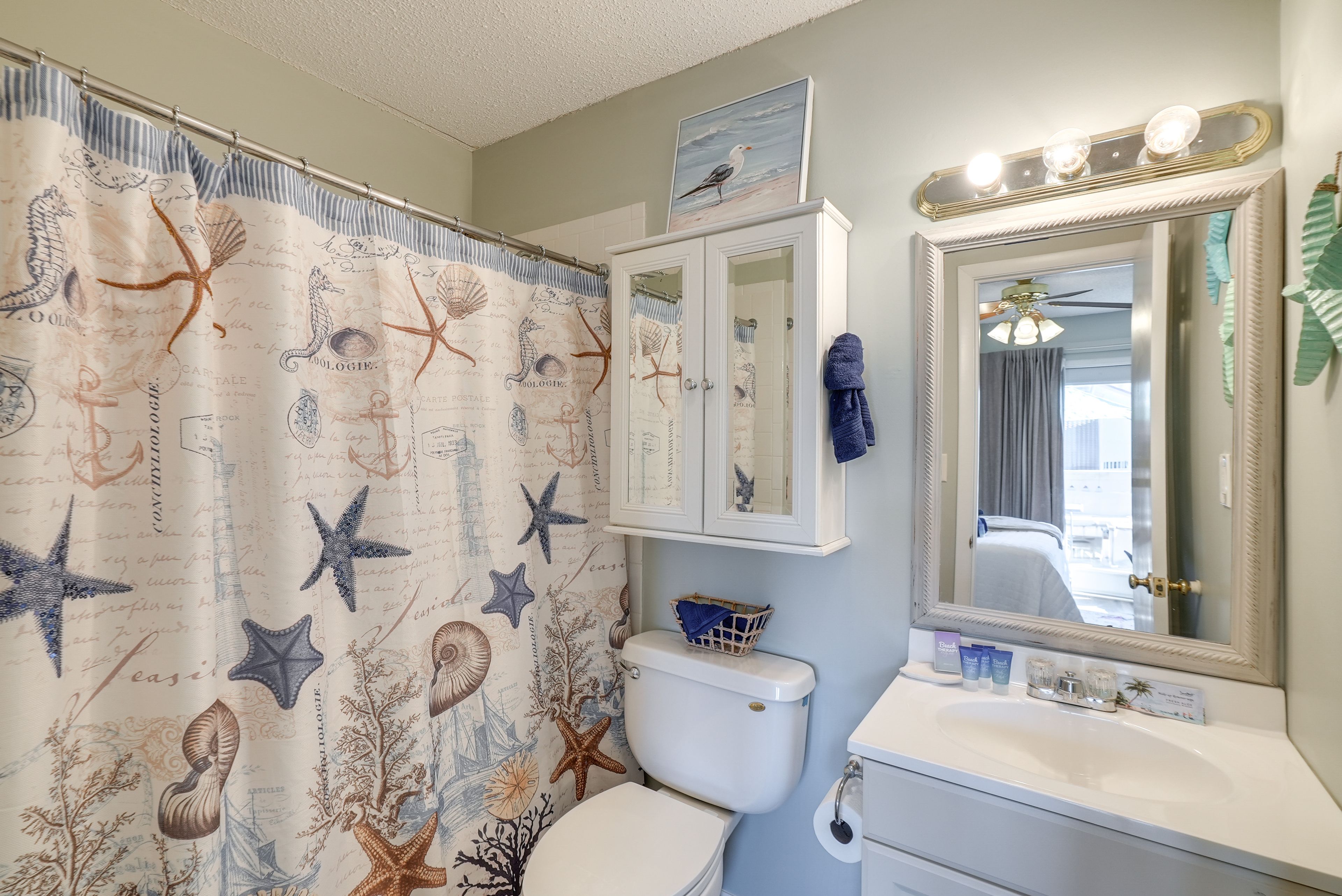 En-Suite Bathroom | Complimentary Toiletries | 2nd Floor