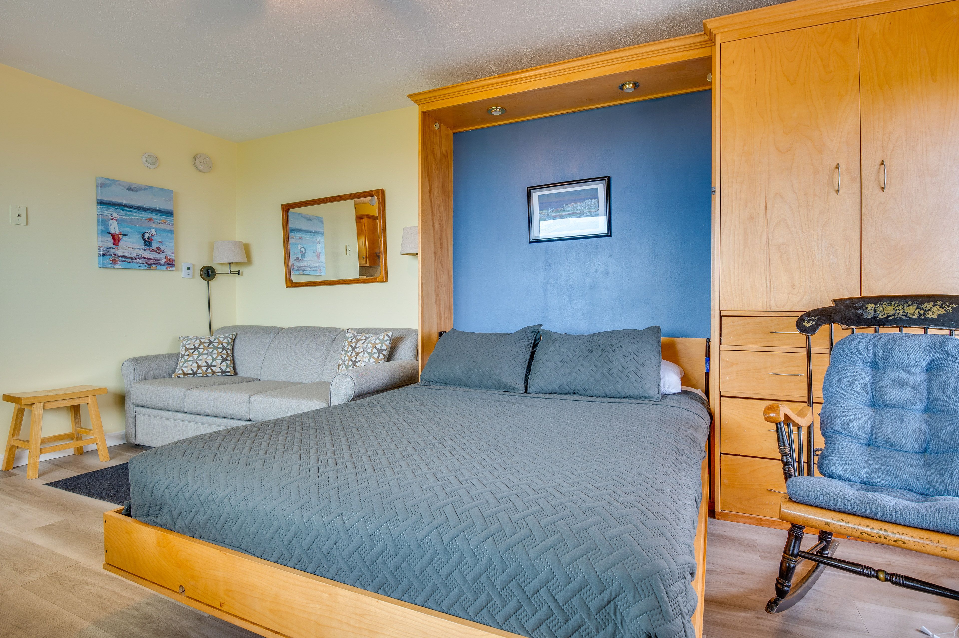 Studio Interior | Queen Murphy Bed | Queen Sleeper Sofa
