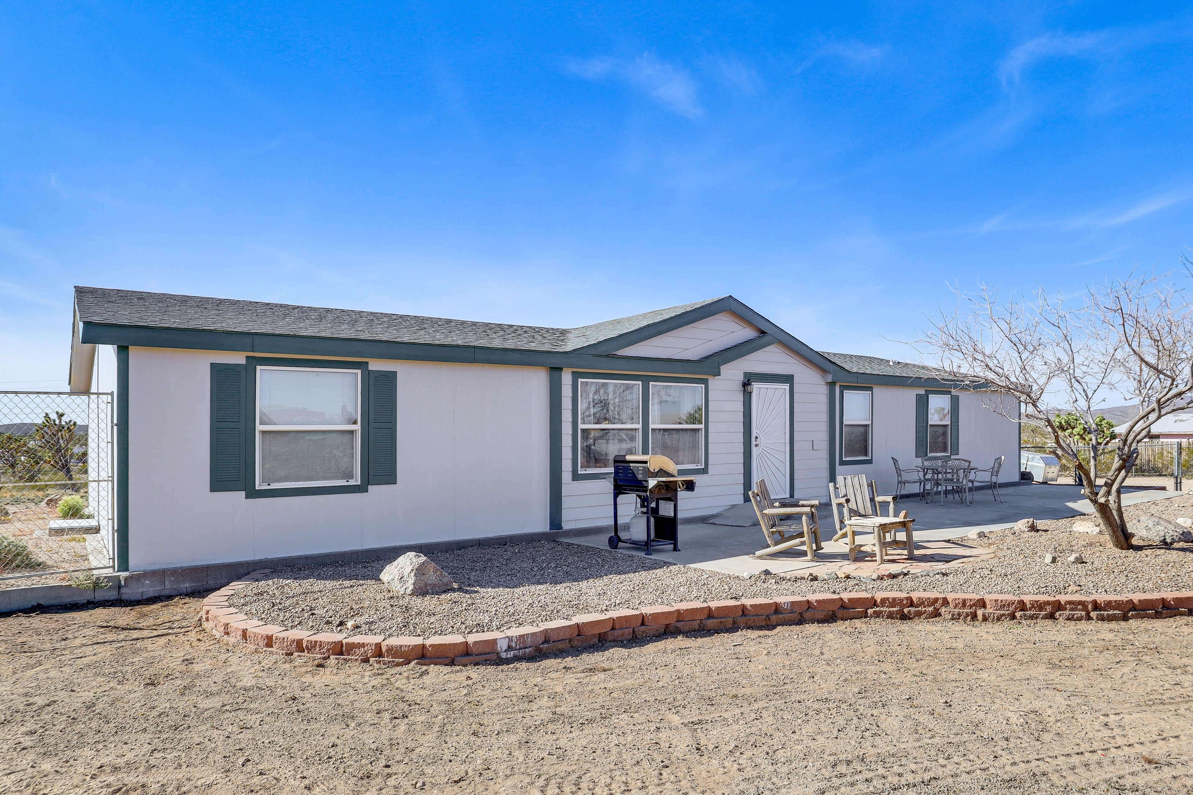 Driveway Parking | 2 Vehicles