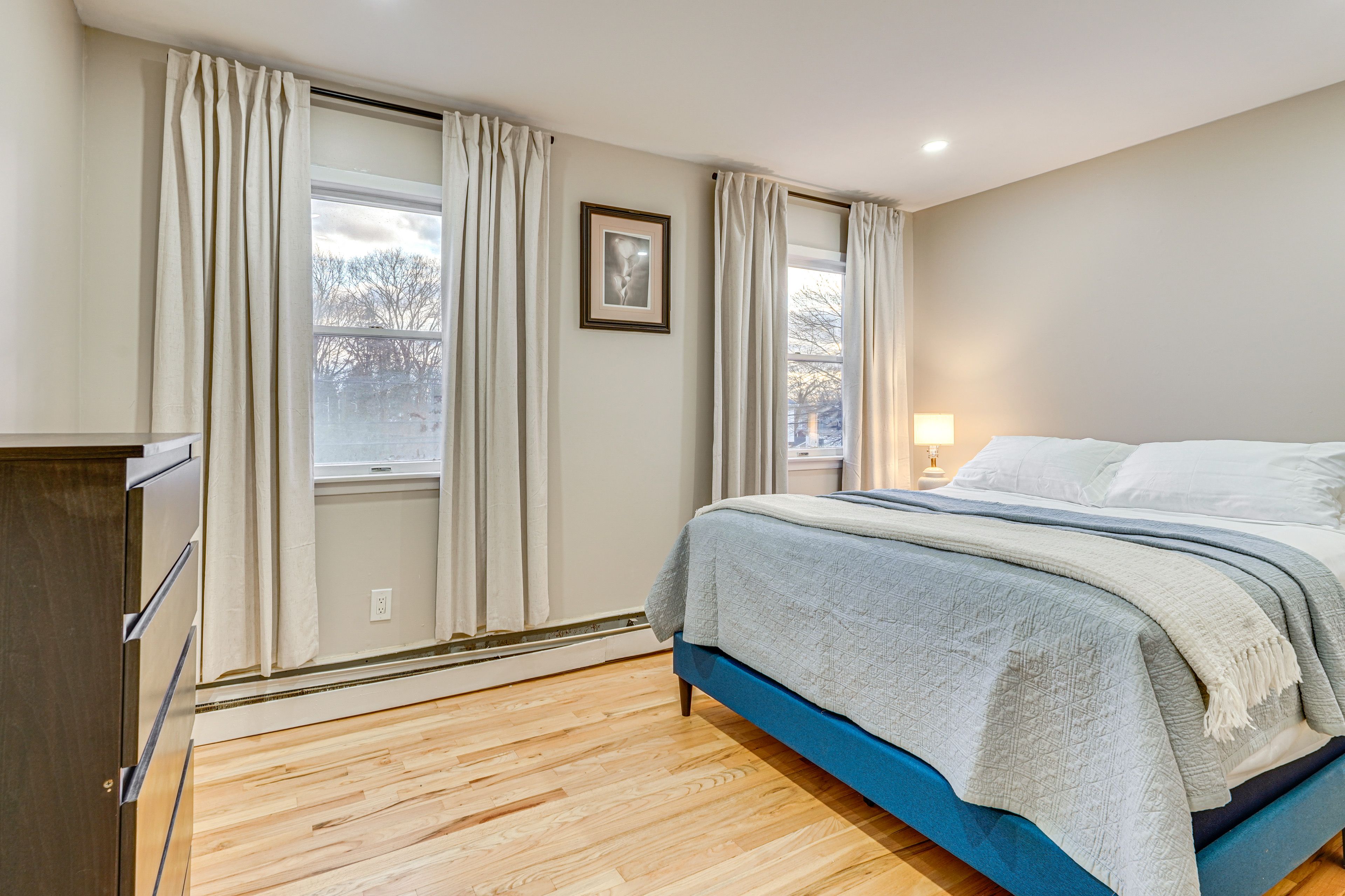 Bedroom 2 | 2nd Floor | Queen Bed