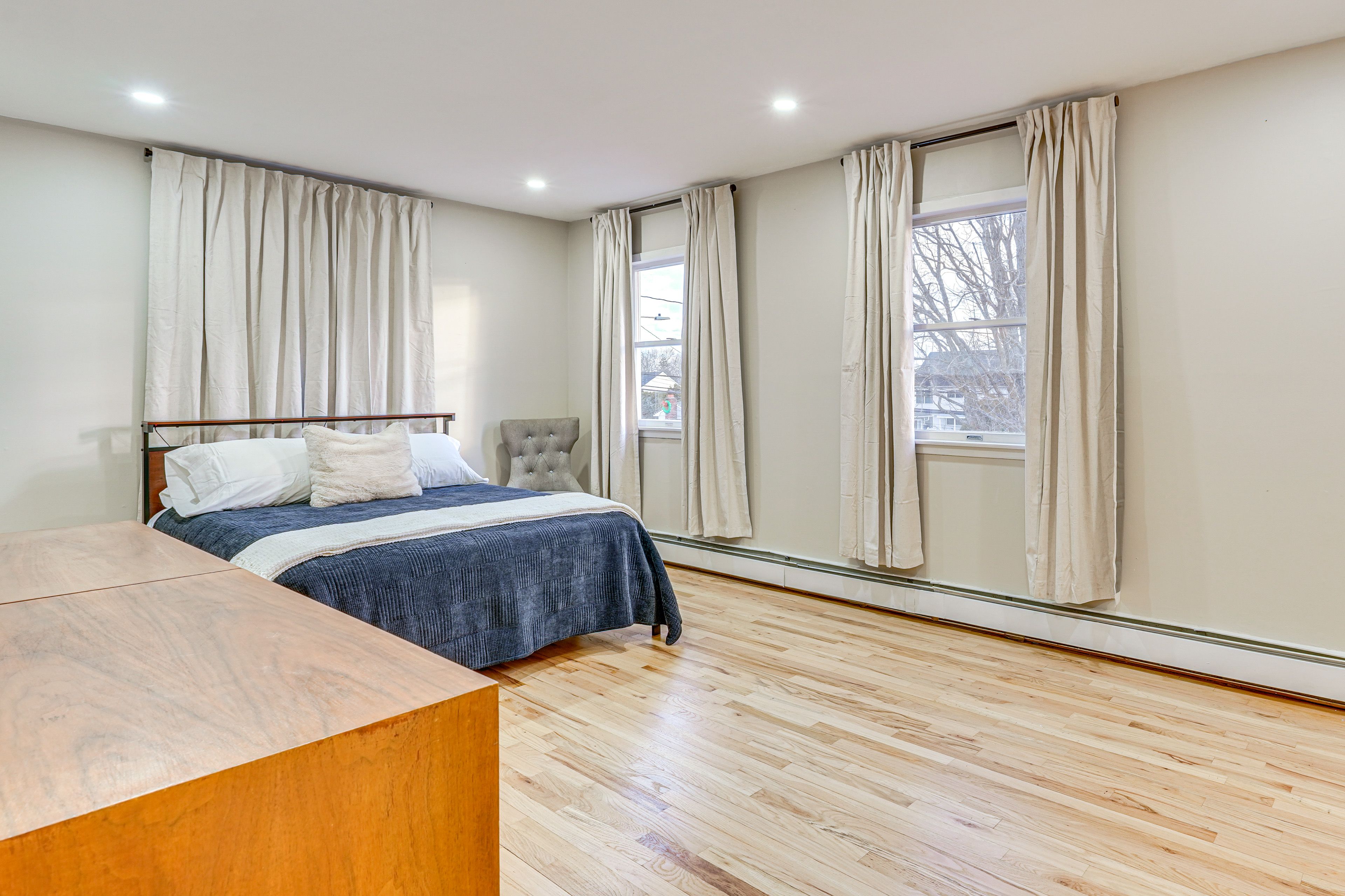 Bedroom 3 | 2nd Floor | Queen Bed