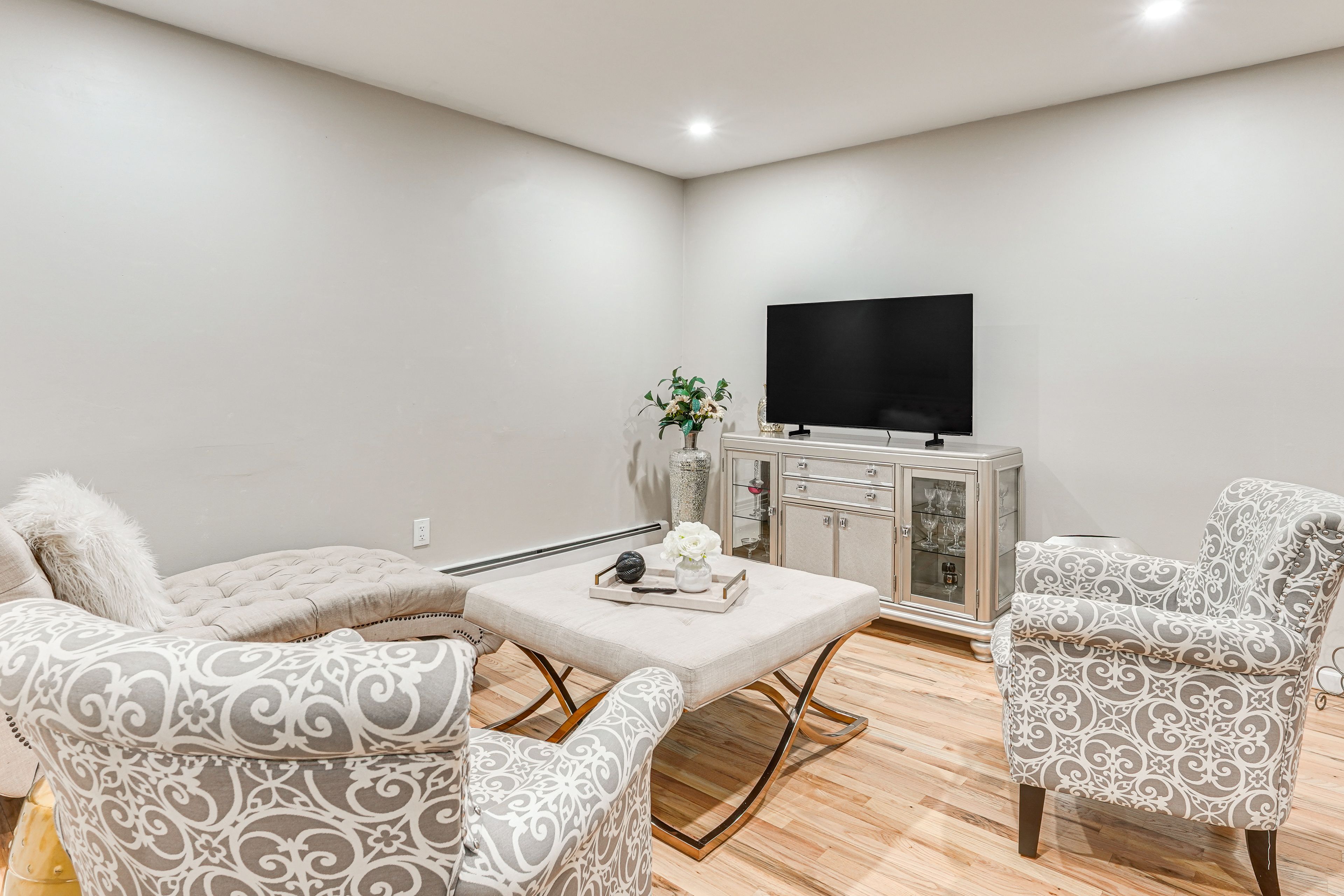 Property Interior | Central A/C | Baseboard Heating | Free WiFi