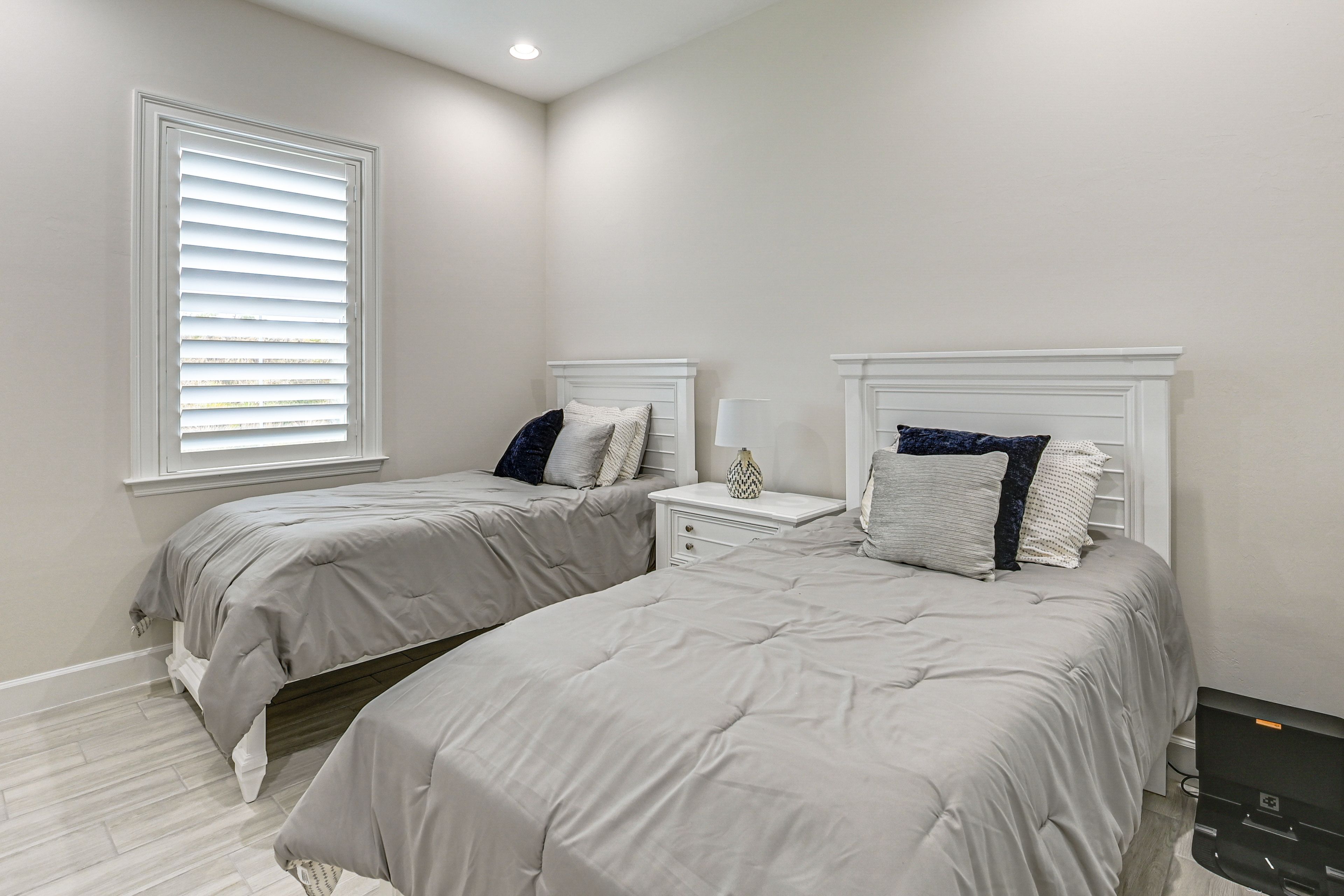 Bedroom 2 | 2 Twin Beds