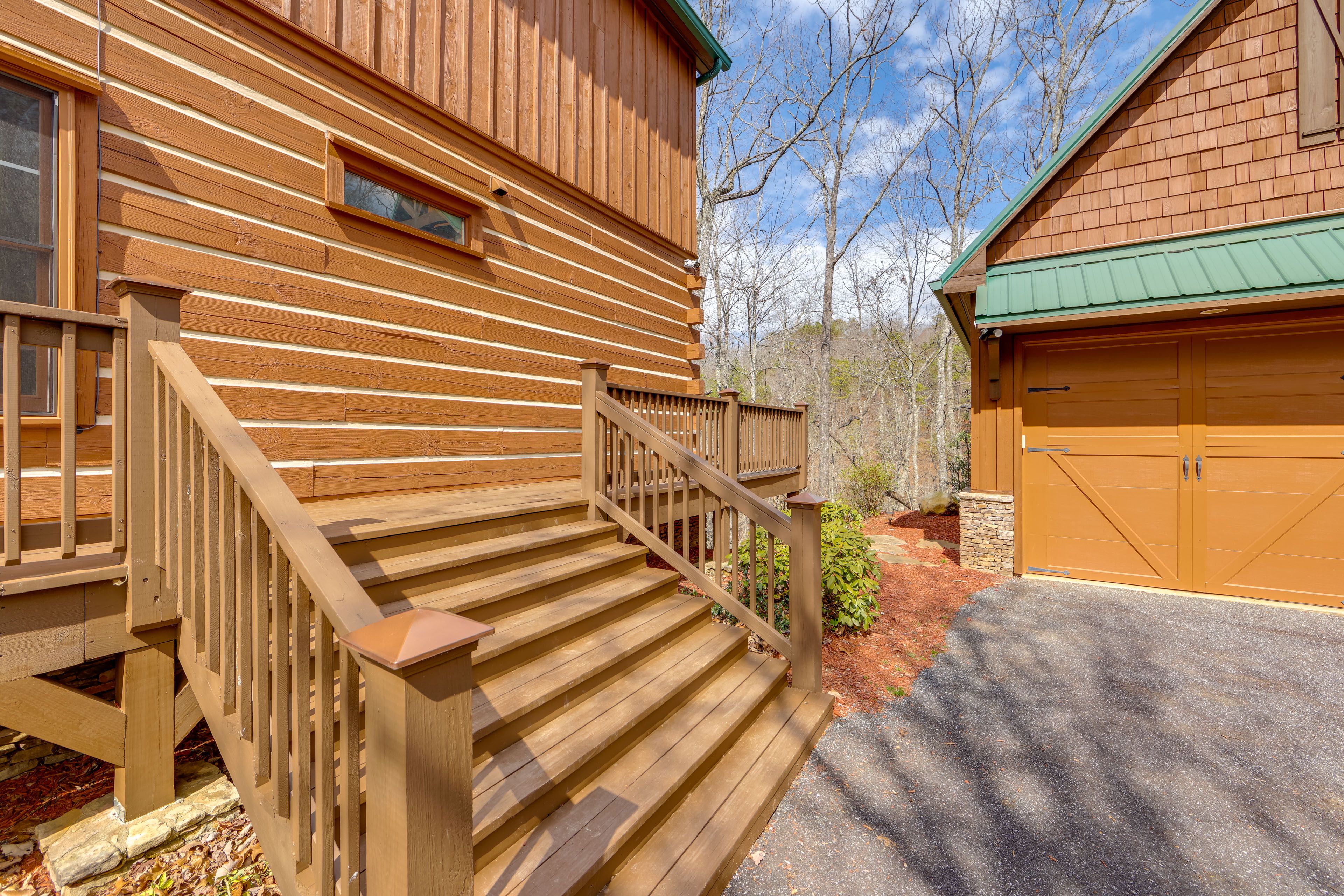 Driveway Parking | 4 Vehicles