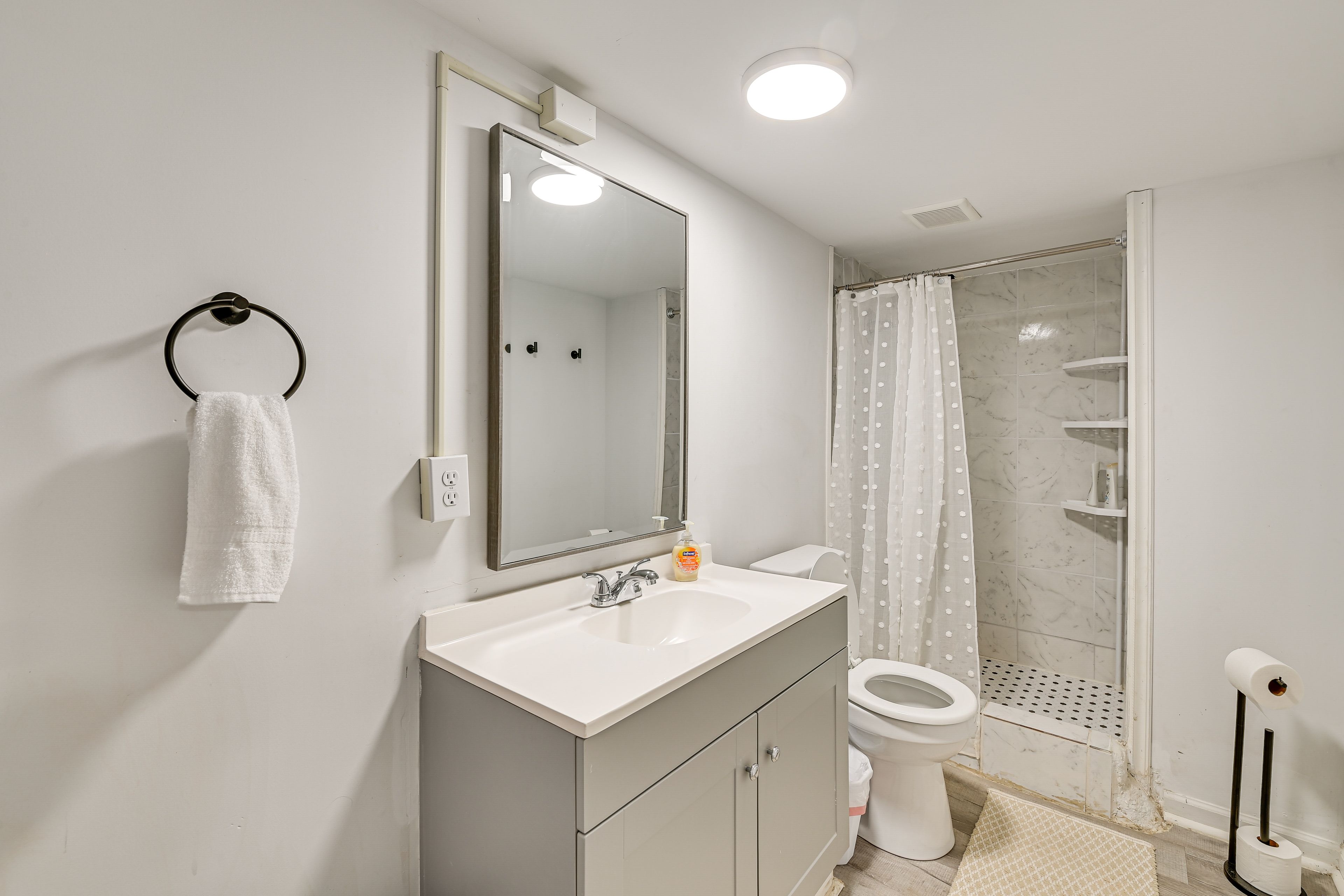 Full Bathroom | Lower Level