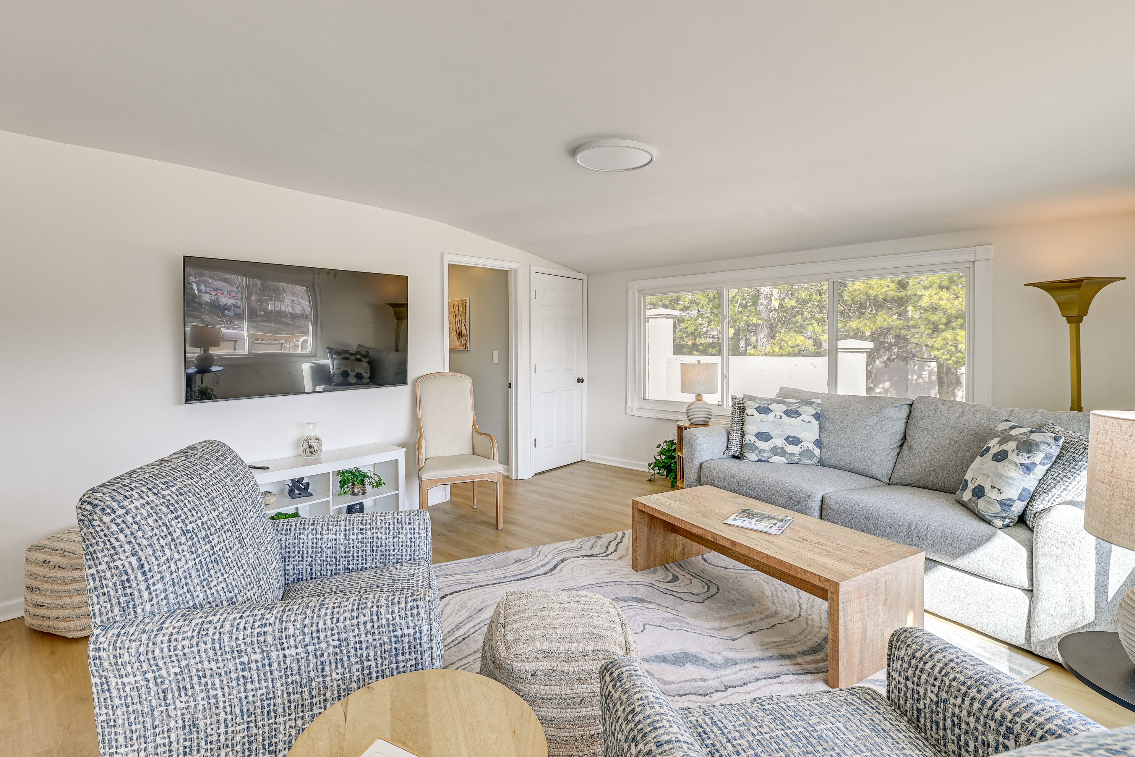 Living Room | Open Floor Plan | Main Floor