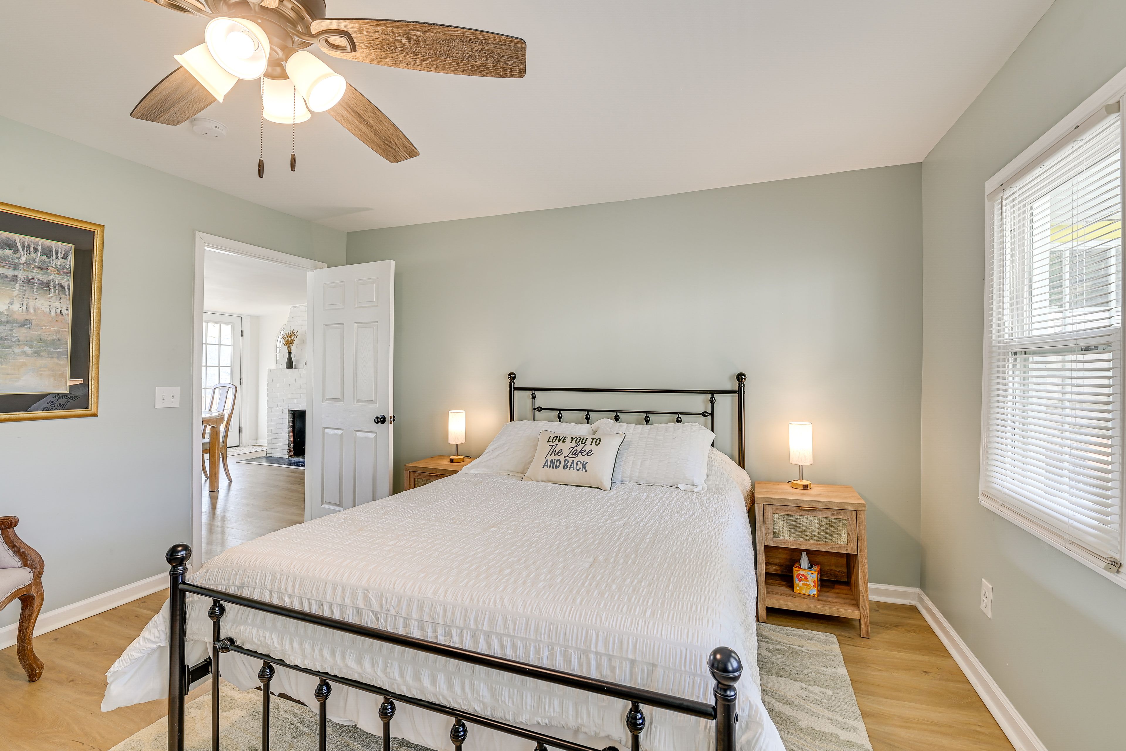 Bedroom 1 | Queen Bed | En-Suite Bathroom | Main Floor