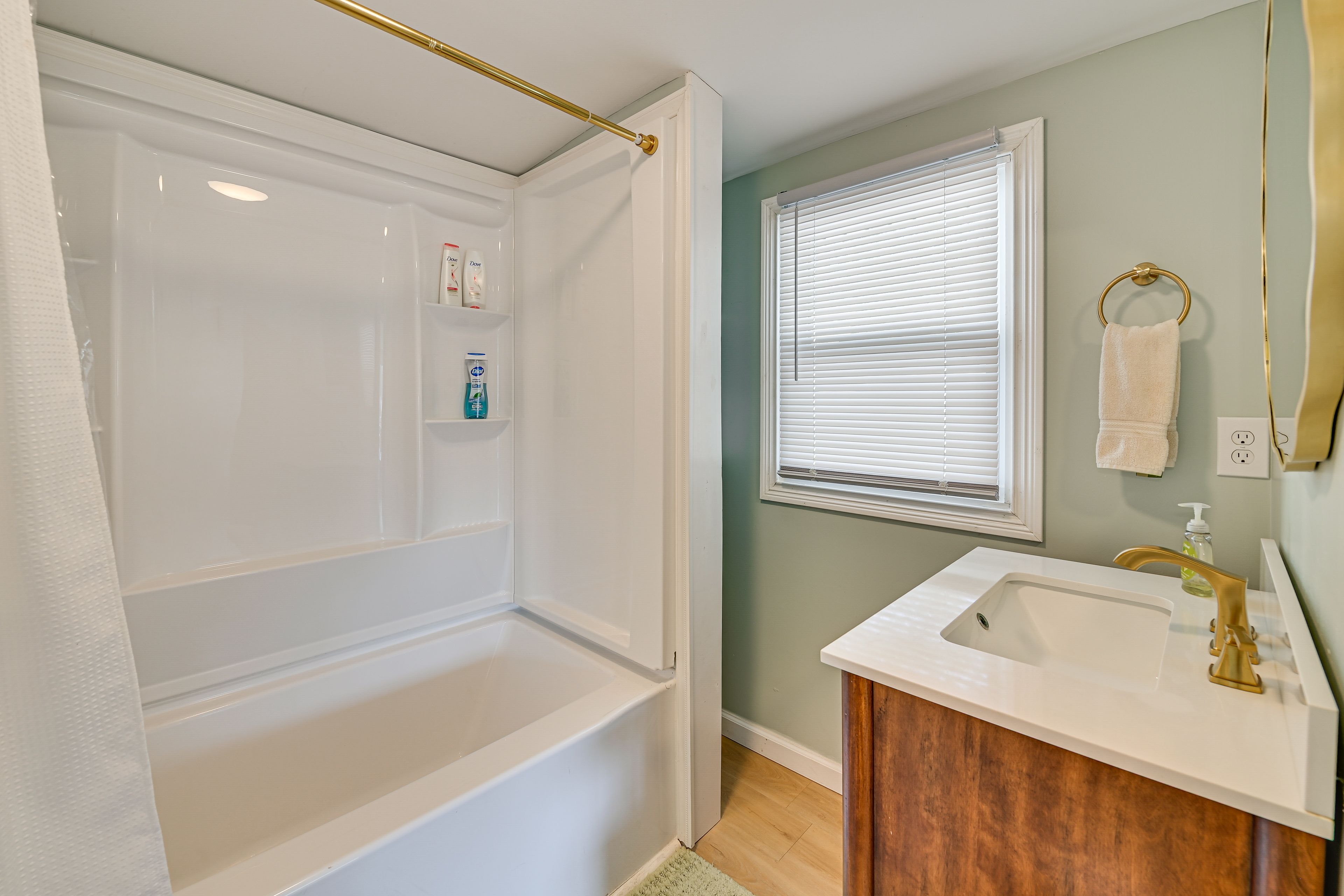 En-Suite Bathroom | Main Floor