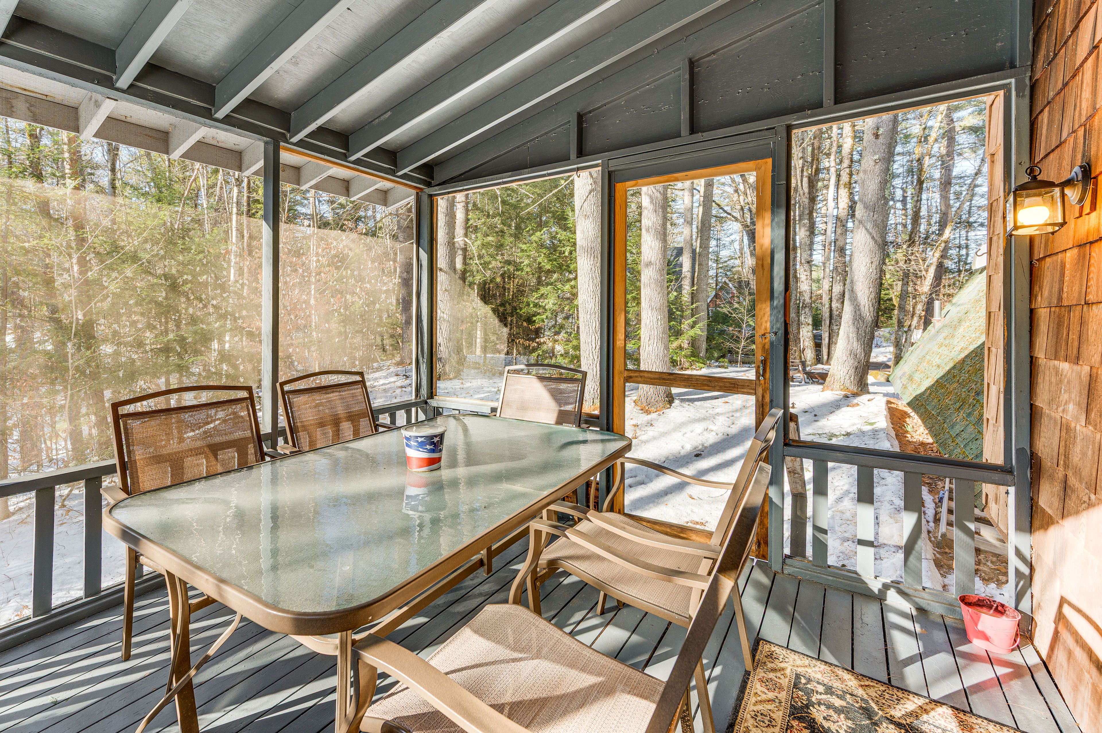 Screened Porch | Outdoor Dining