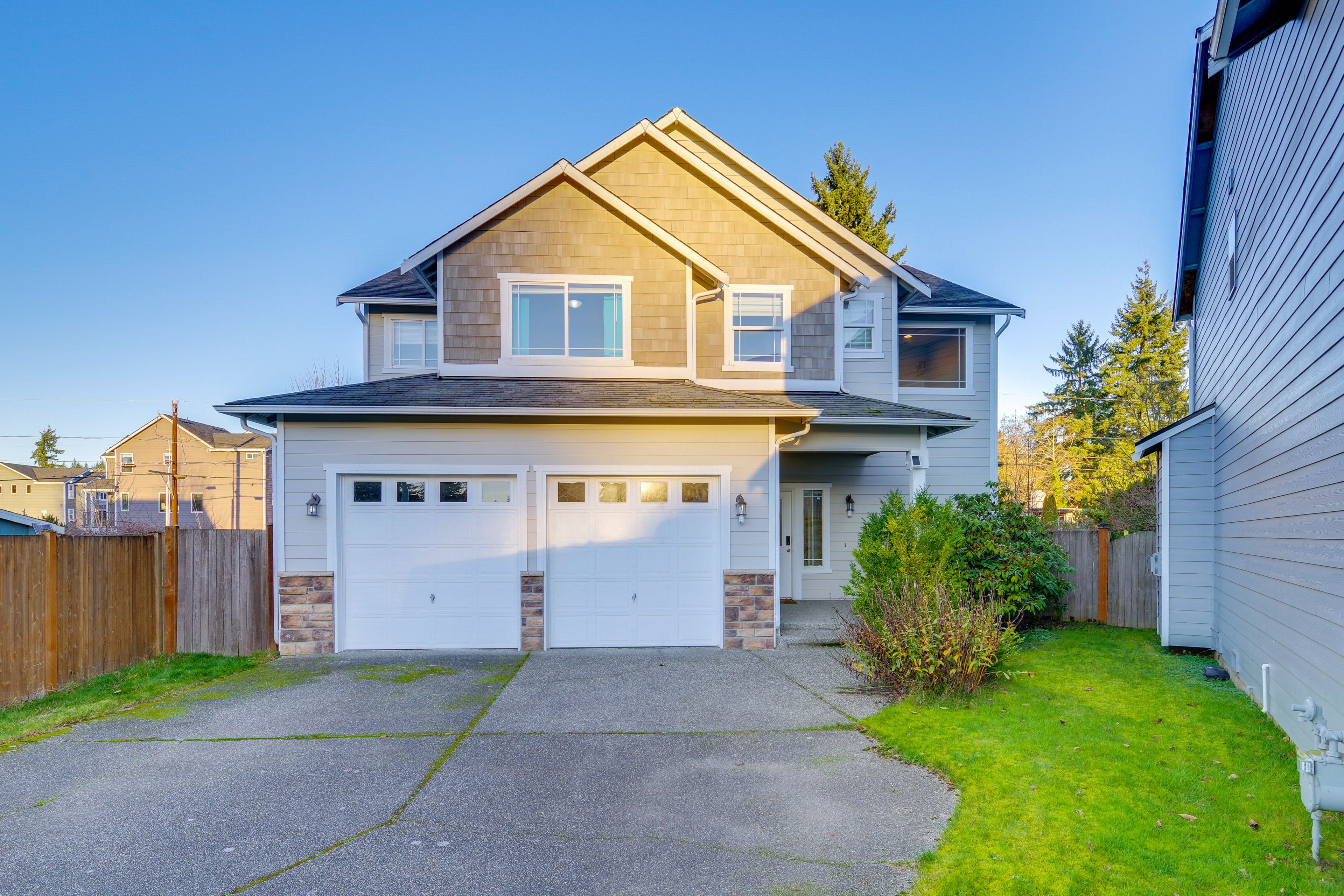 Parking | Driveway (3 Vehicles) | Street Parking | No Garage Access