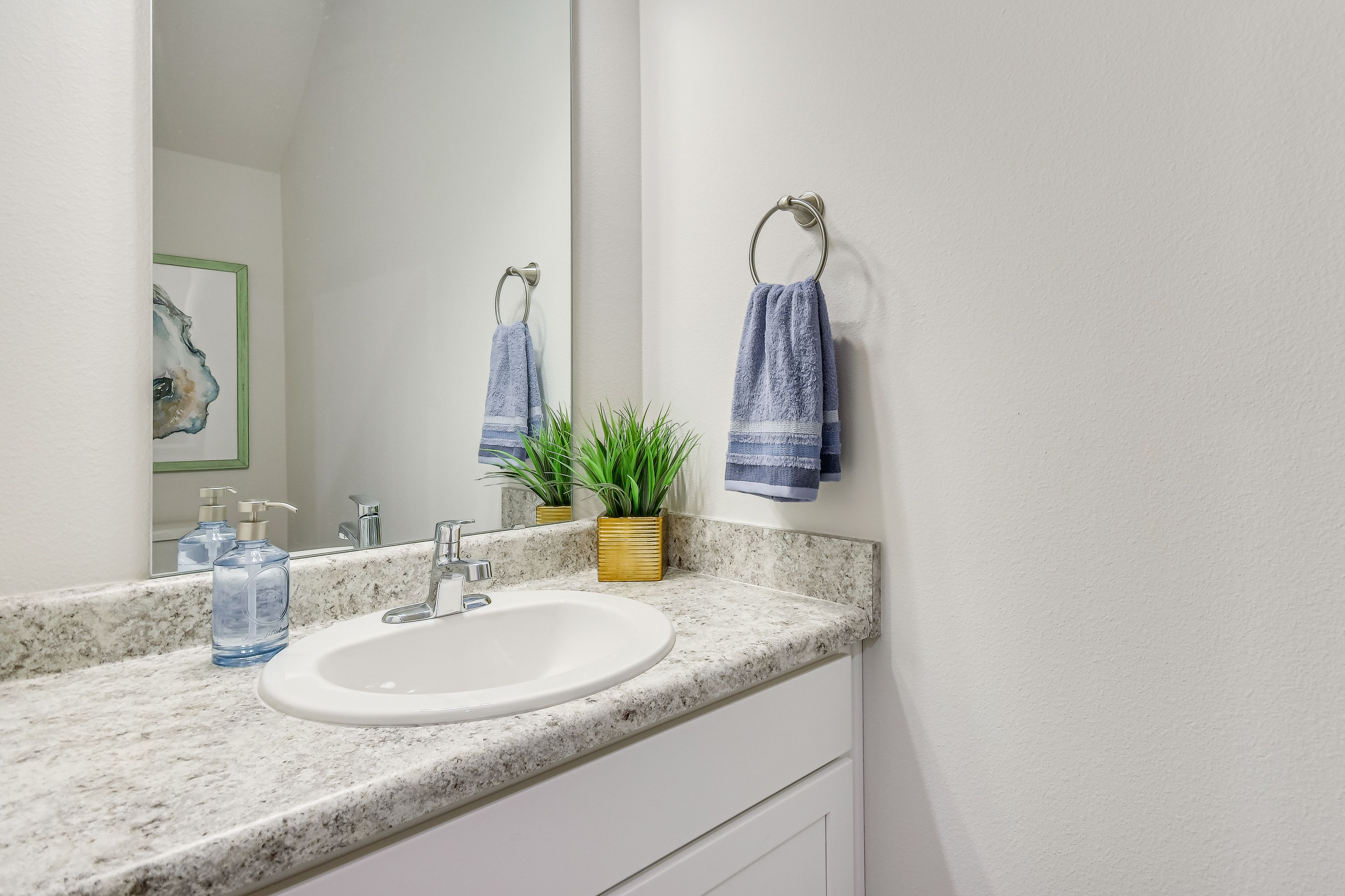 Half Bathroom | 1st Floor