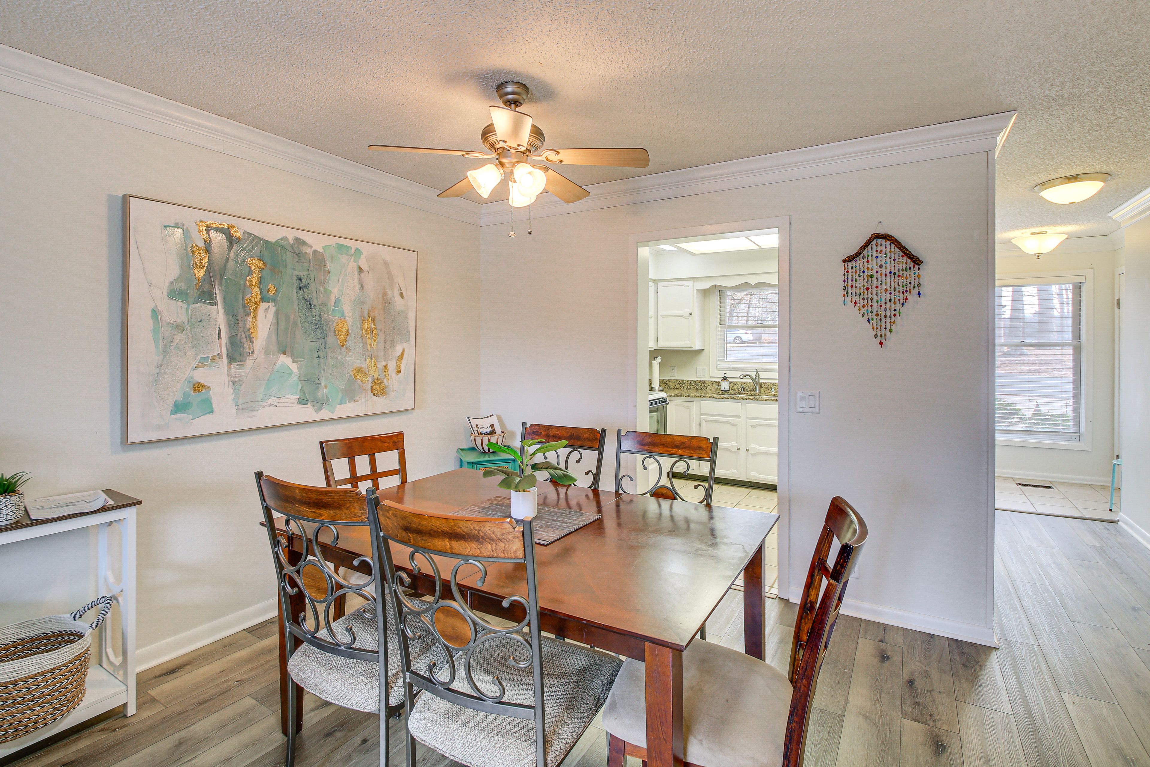 Dining Area | Main Level