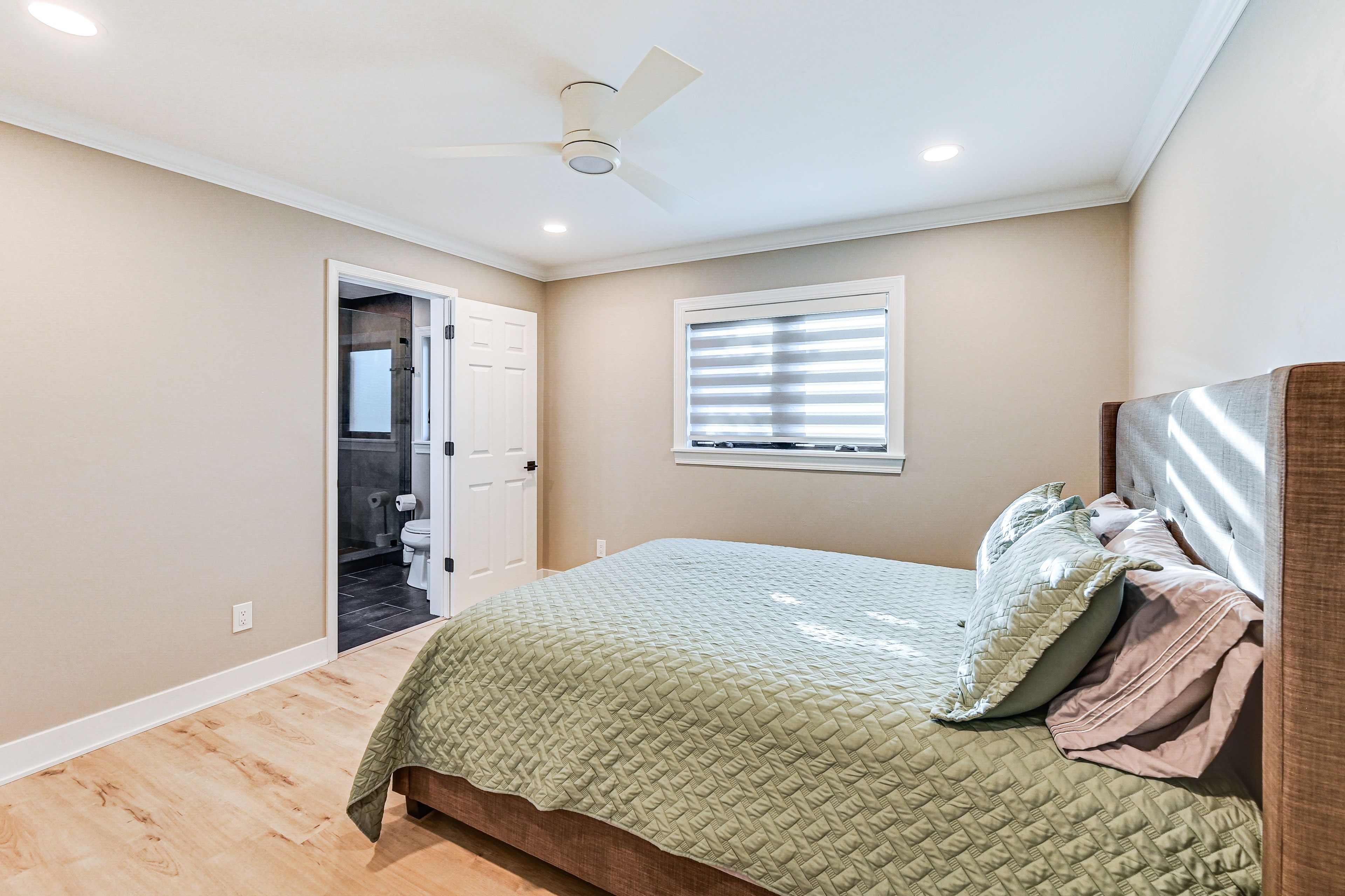 Bedroom 2 | Queen Bed | En-Suite Bathroom