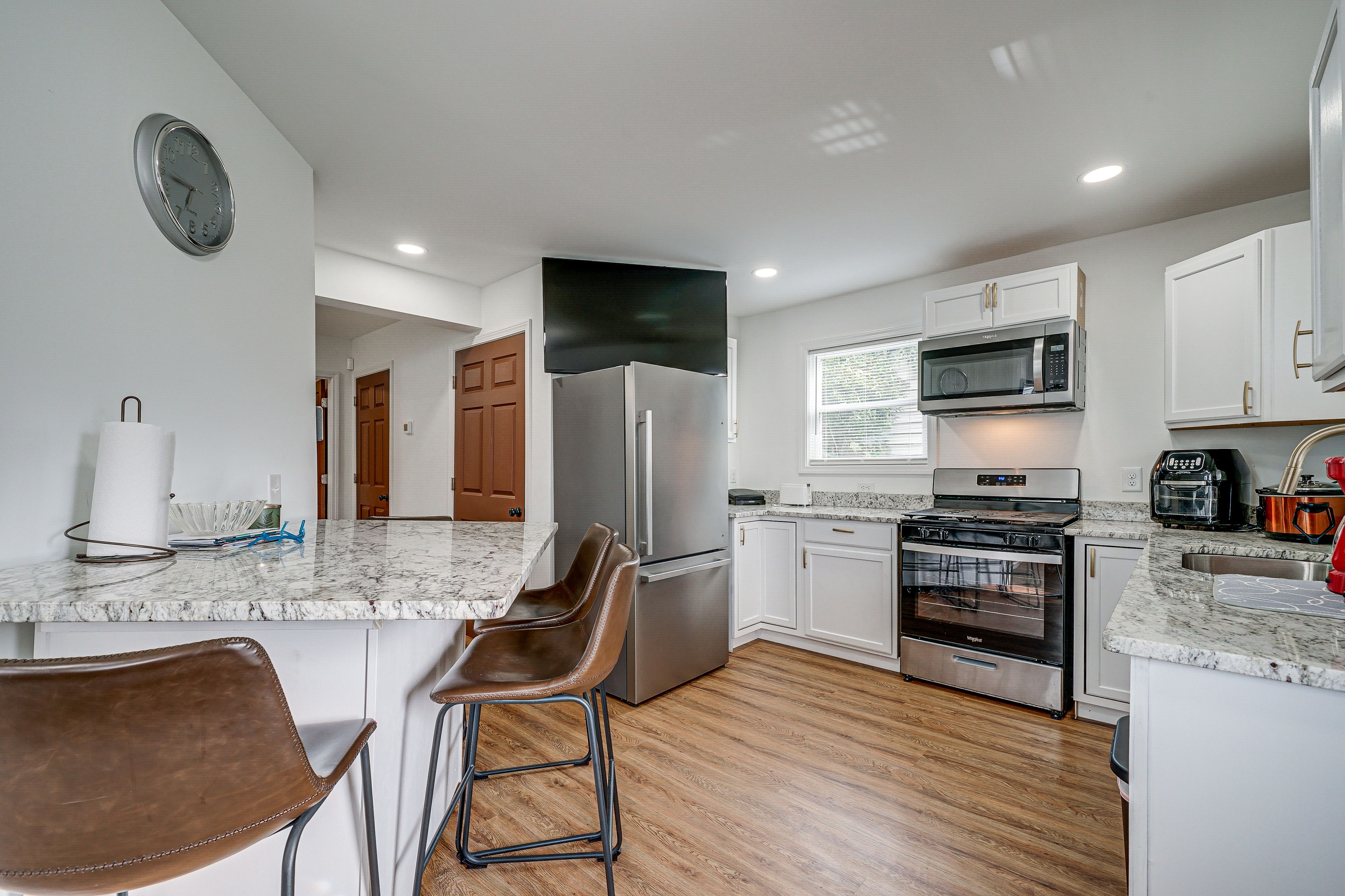 Kitchen | Cooking Basics | Drip Coffee Maker (Starter Coffee Provided)