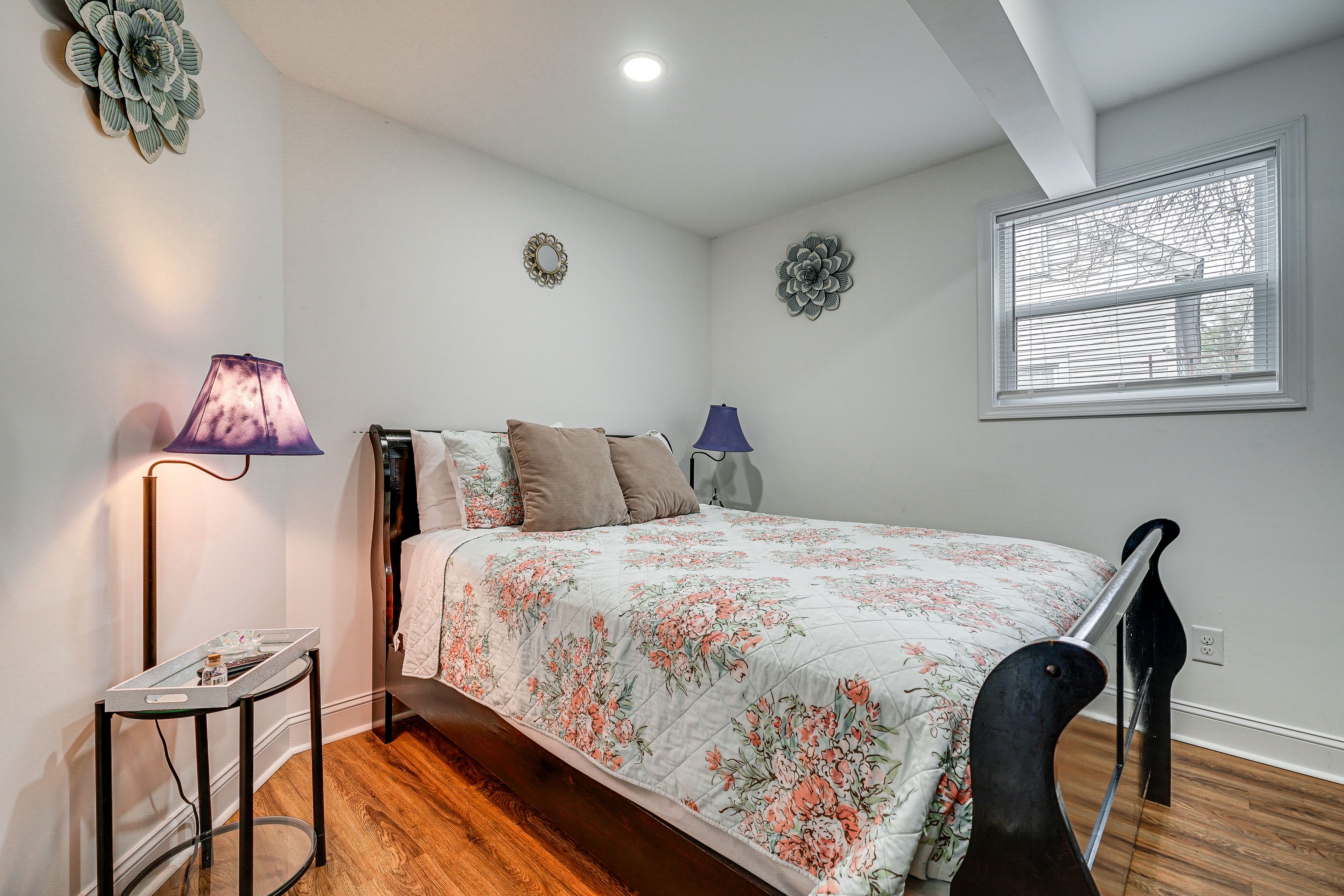 Bedroom 1 | Queen Bed | Linens Provided