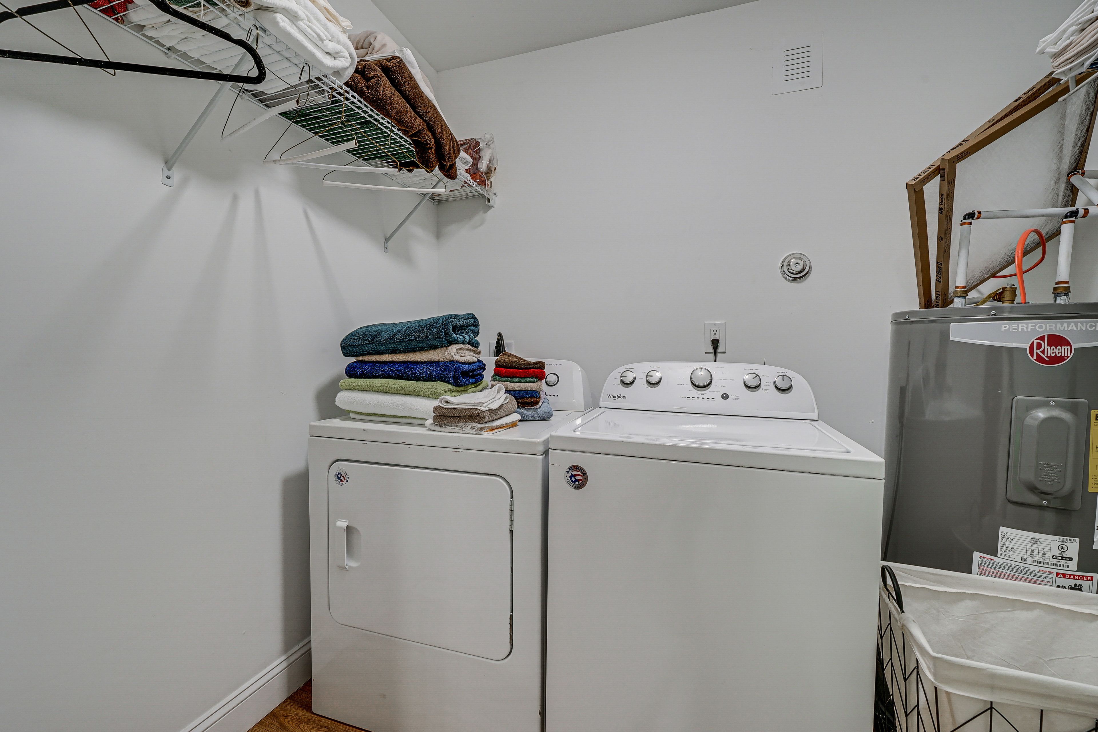 In-Unit Laundry | Washer & Dryer