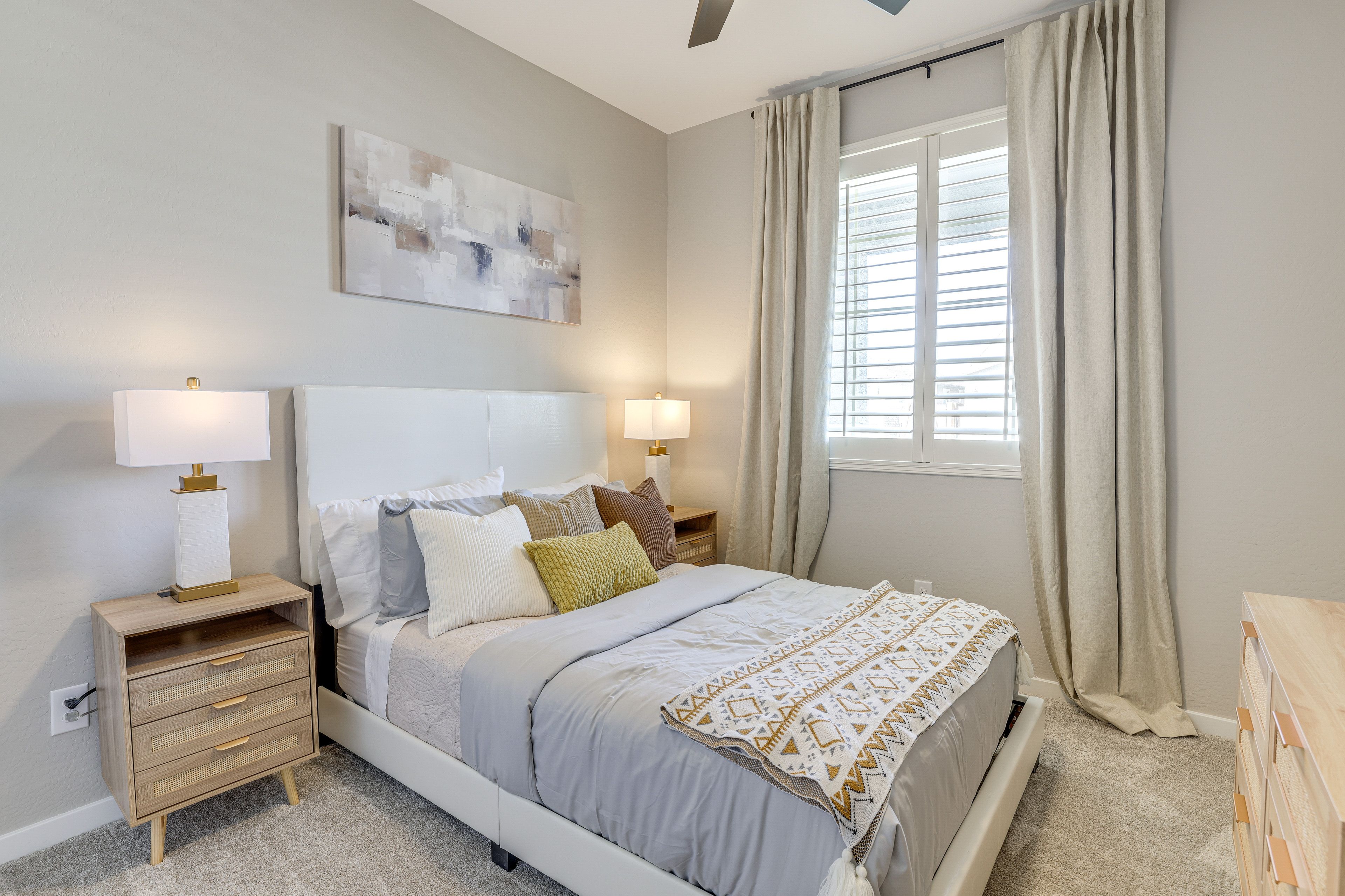 Bedroom 3 | Queen Bed